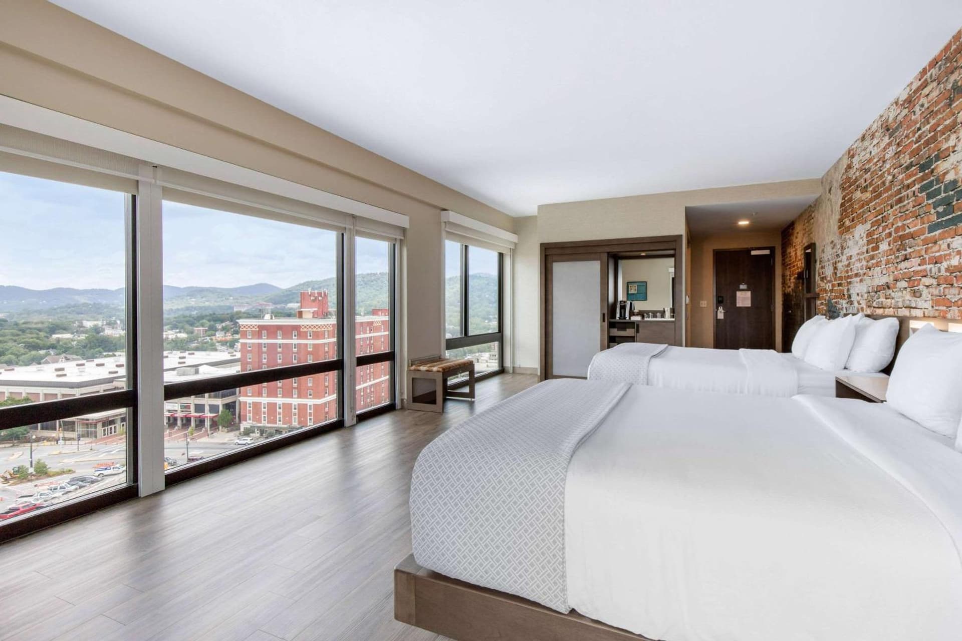 Cambria Hotel Downtown Asheville gallery photo in Asheville, NC — image 91