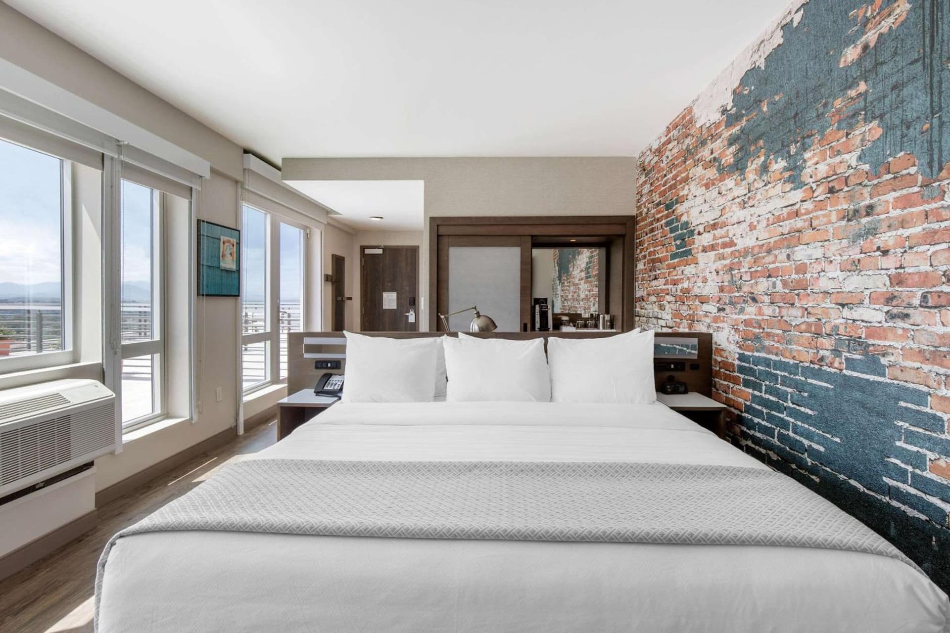 Cambria Hotel Downtown Asheville gallery photo in Asheville, NC — image 51