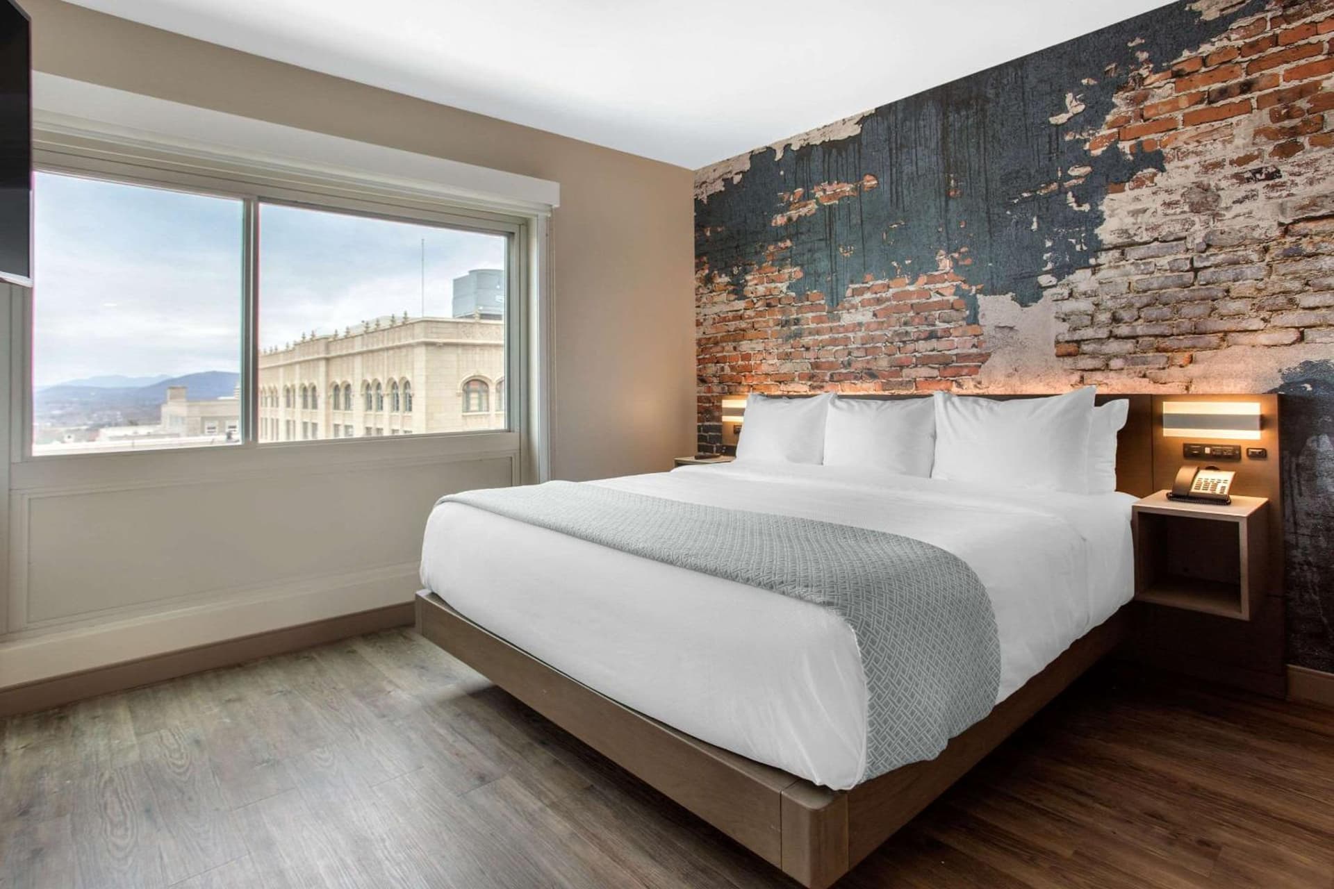 Cambria Hotel Downtown Asheville gallery photo in Asheville, NC — image 28