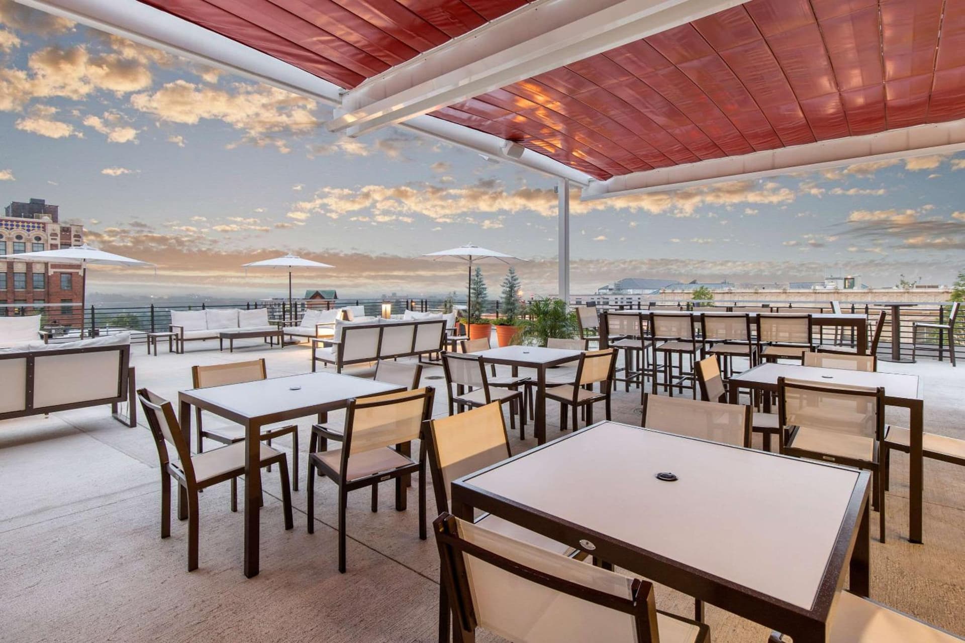Cambria Hotel Downtown Asheville gallery photo in Asheville, NC — image 95