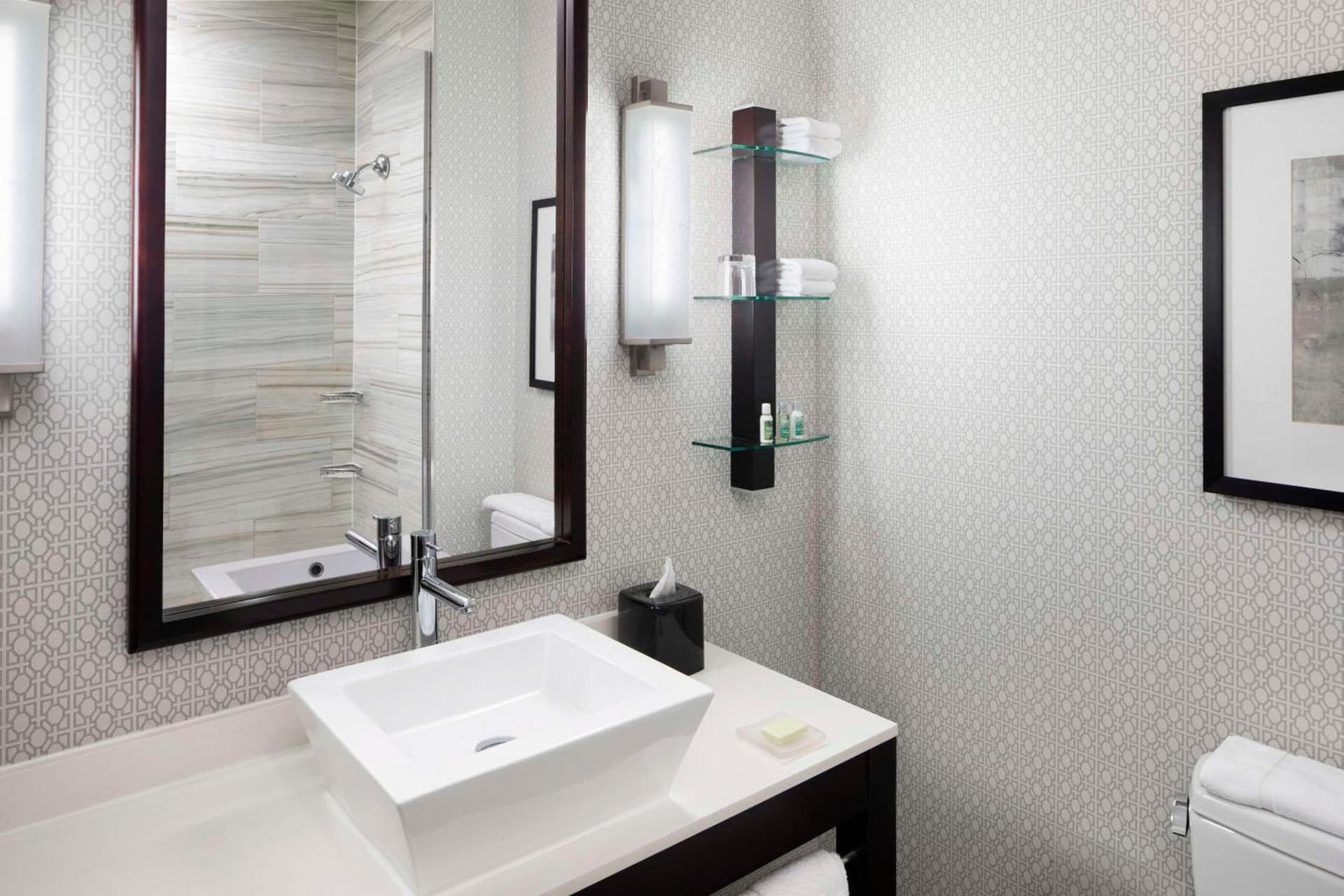 Cambria Hotel White Plains - Downtown gallery photo in White Plains, NY — image 7