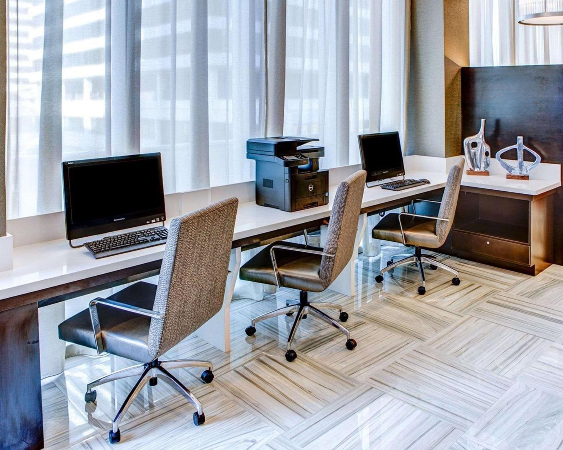Cambria Hotel White Plains - Downtown gallery photo in White Plains, NY — image 12