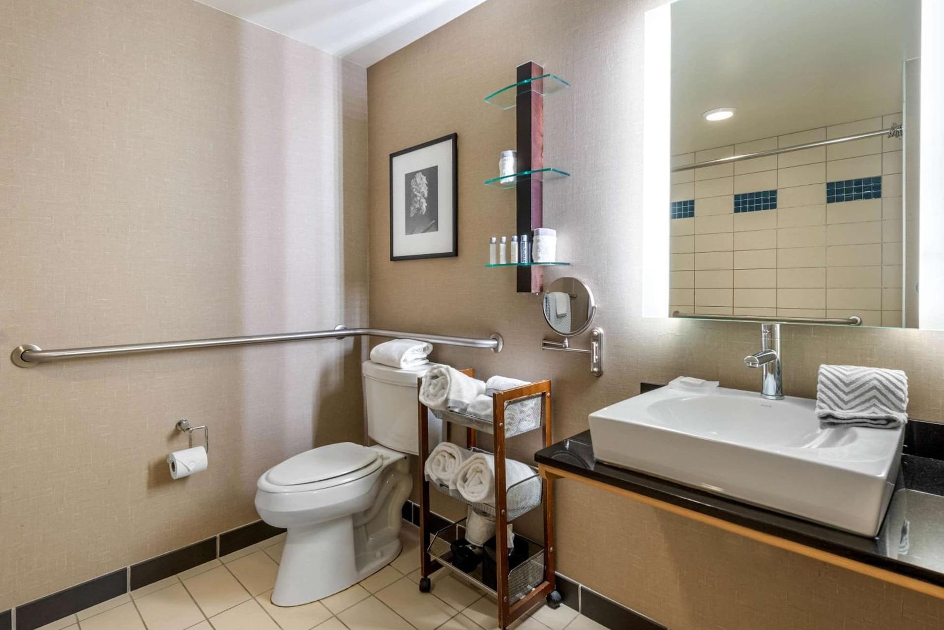 Cambria Hotel Akron - Canton Airport gallery photo in Uniontown, OH — image 8