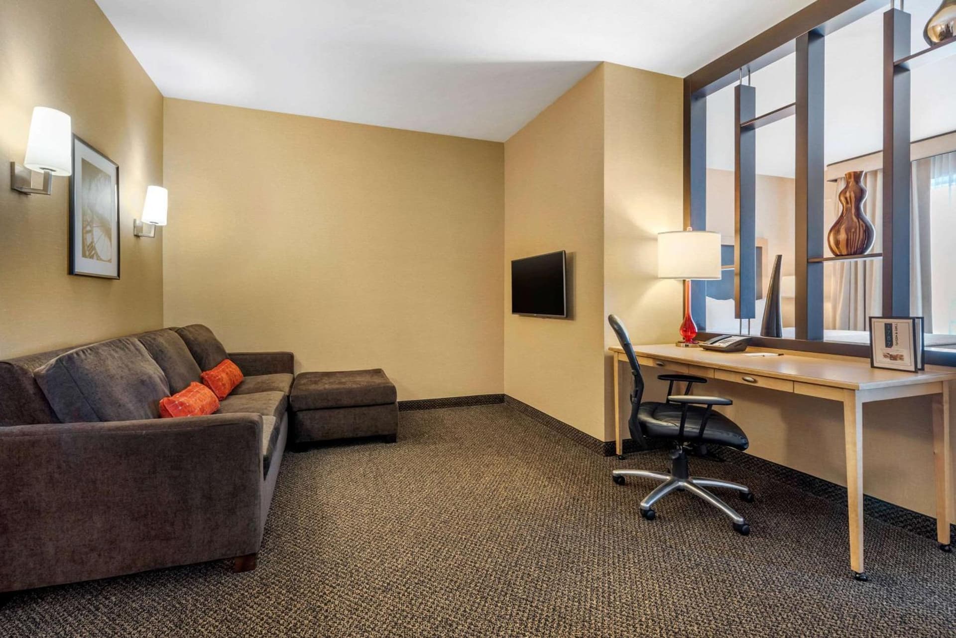 Cambria Hotel Akron - Canton Airport gallery photo in Uniontown, OH — image 13