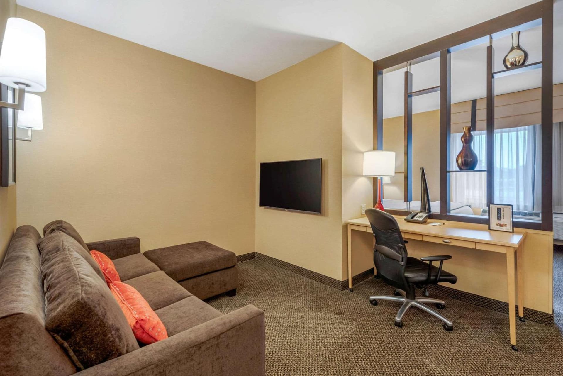 Cambria Hotel Akron - Canton Airport gallery photo in Uniontown, OH — image 5