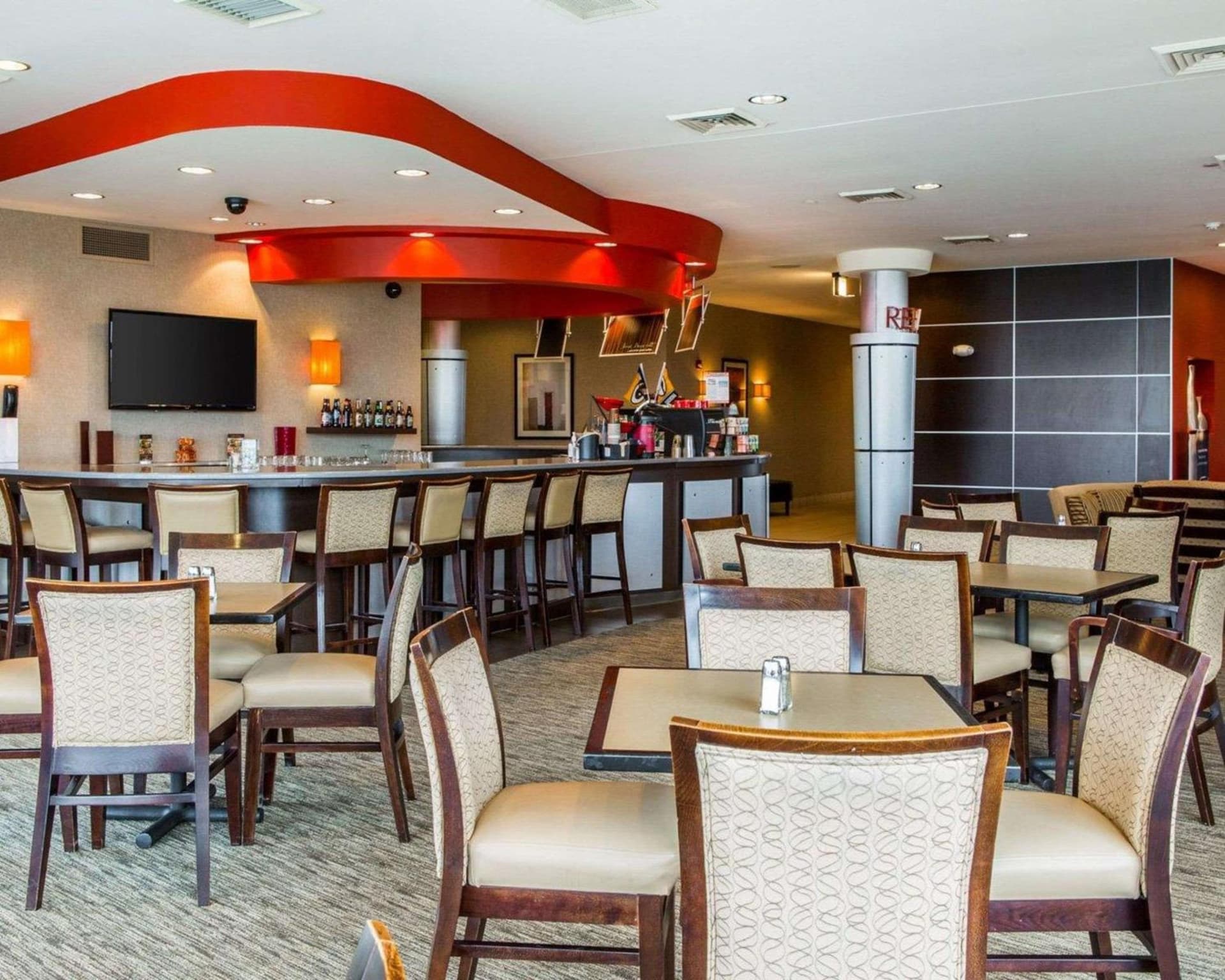 Cambria Hotel Appleton gallery photo in Appleton, WI — image 36