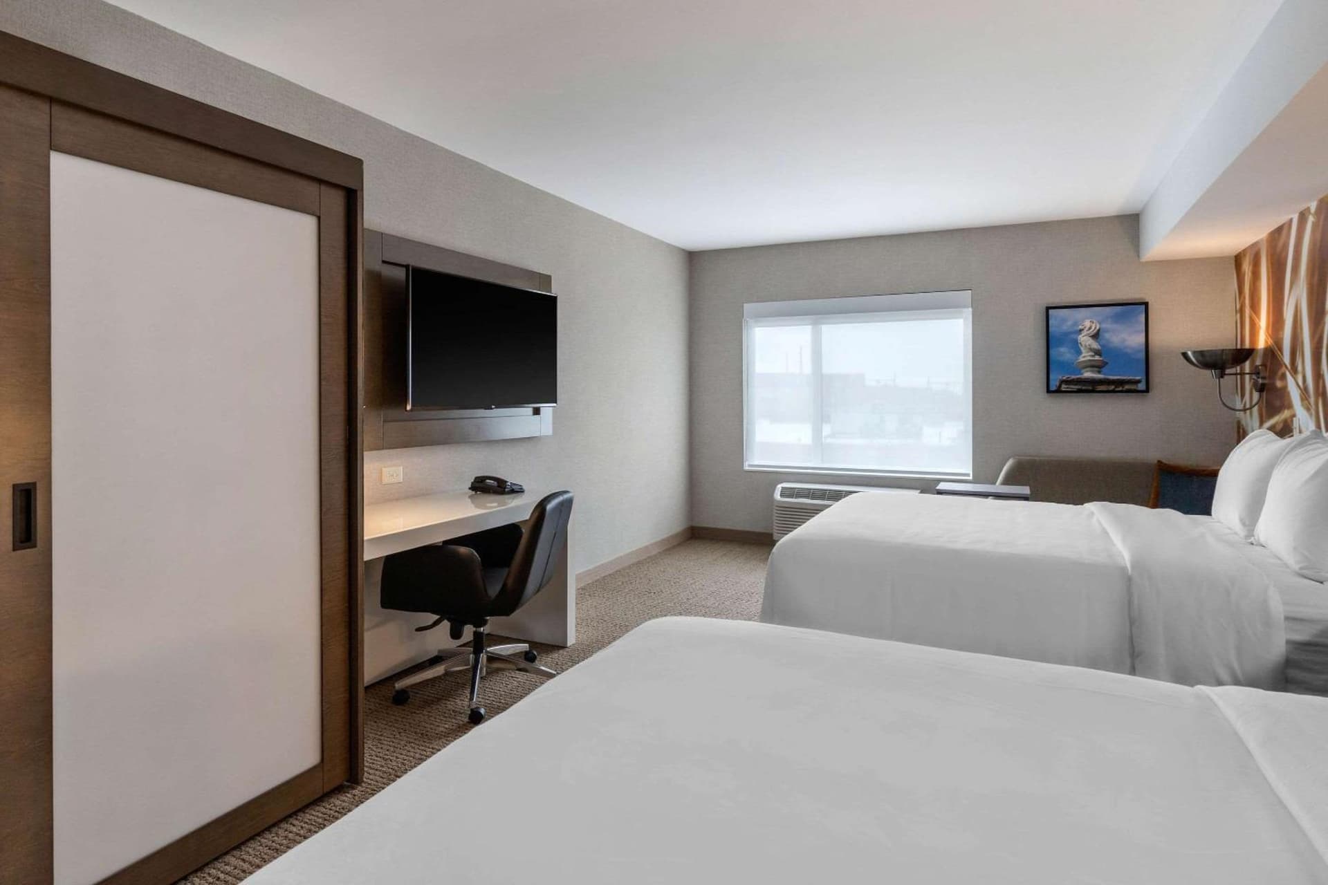 Cambria Hotel West Orange gallery photo in West Orange, NJ — image 53