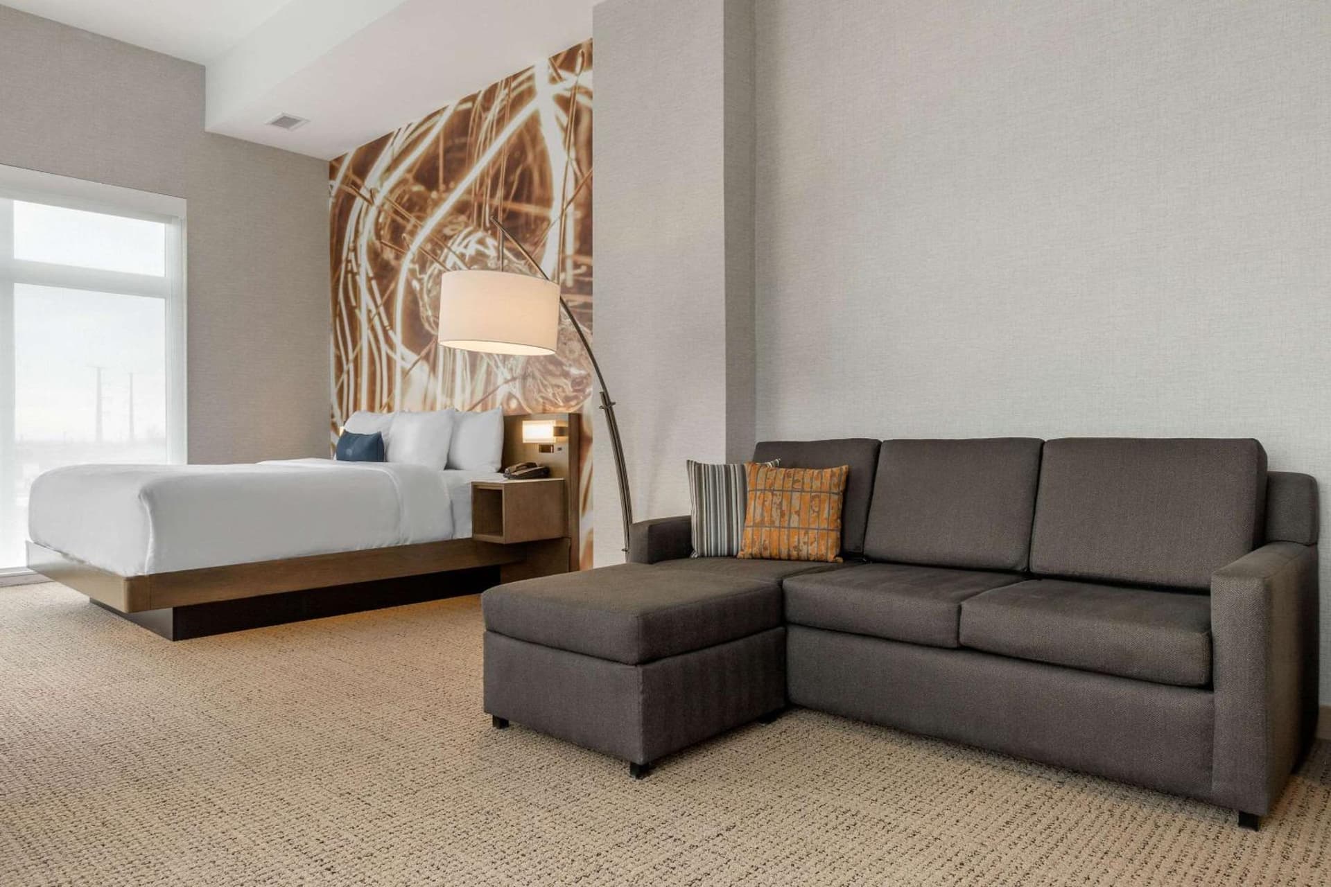 Cambria Hotel West Orange gallery photo in West Orange, NJ — image 81