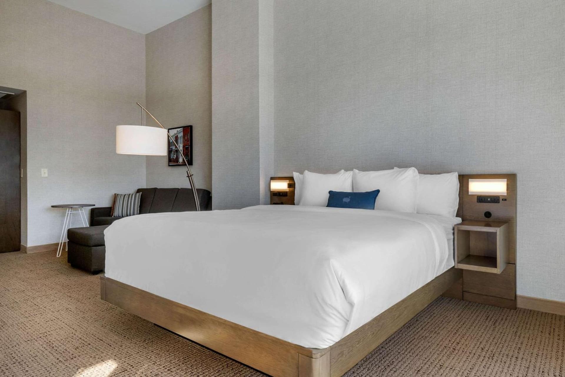 Cambria Hotel West Orange gallery photo in West Orange, NJ — image 33