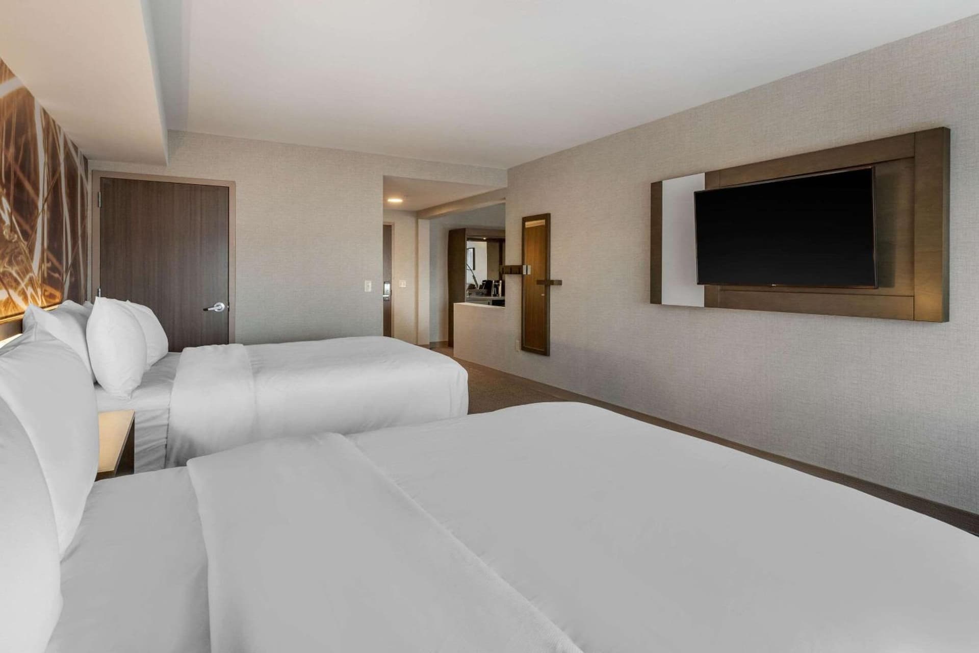 Cambria Hotel West Orange gallery photo in West Orange, NJ — image 48