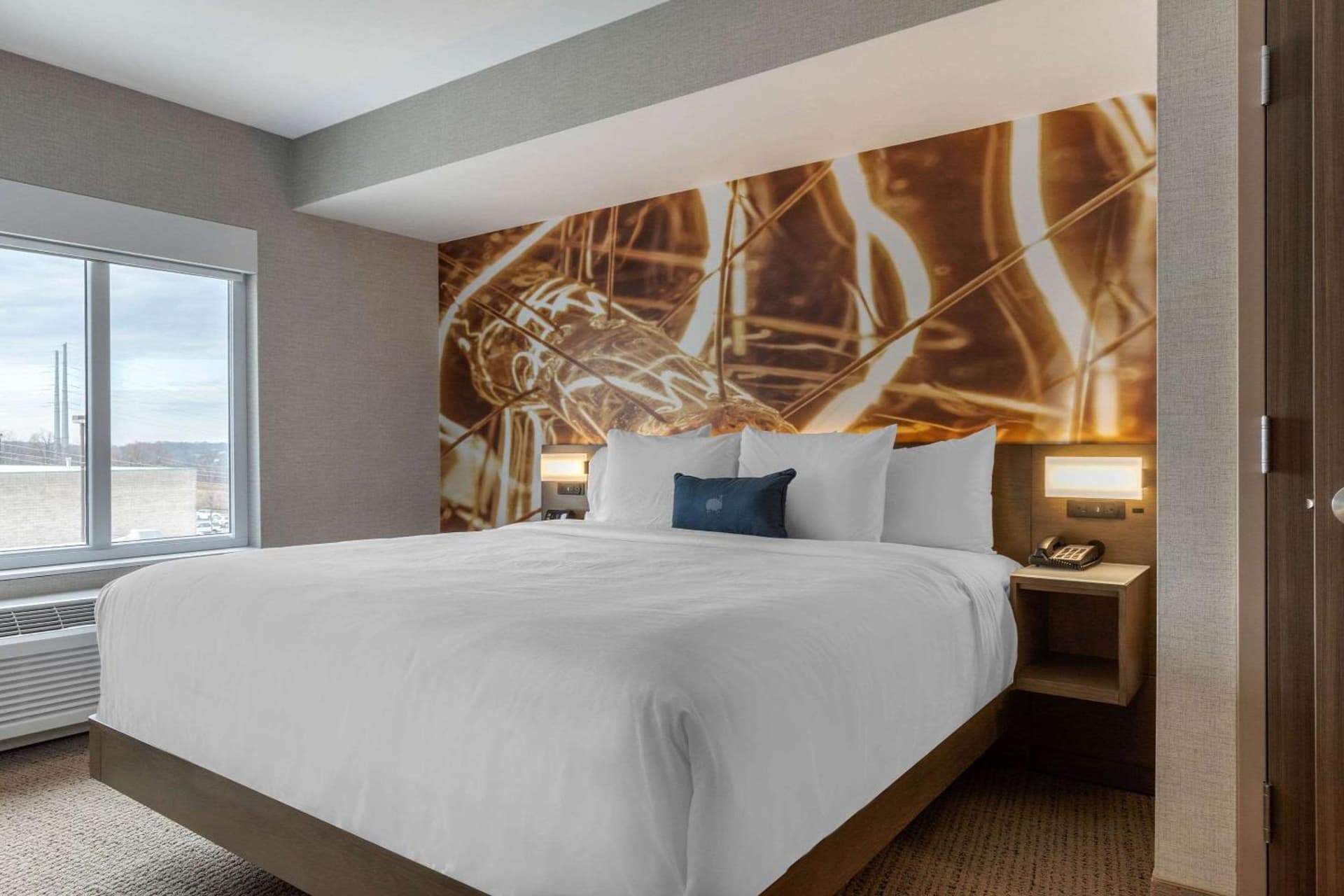 Cambria Hotel West Orange gallery photo in West Orange, NJ — image 57
