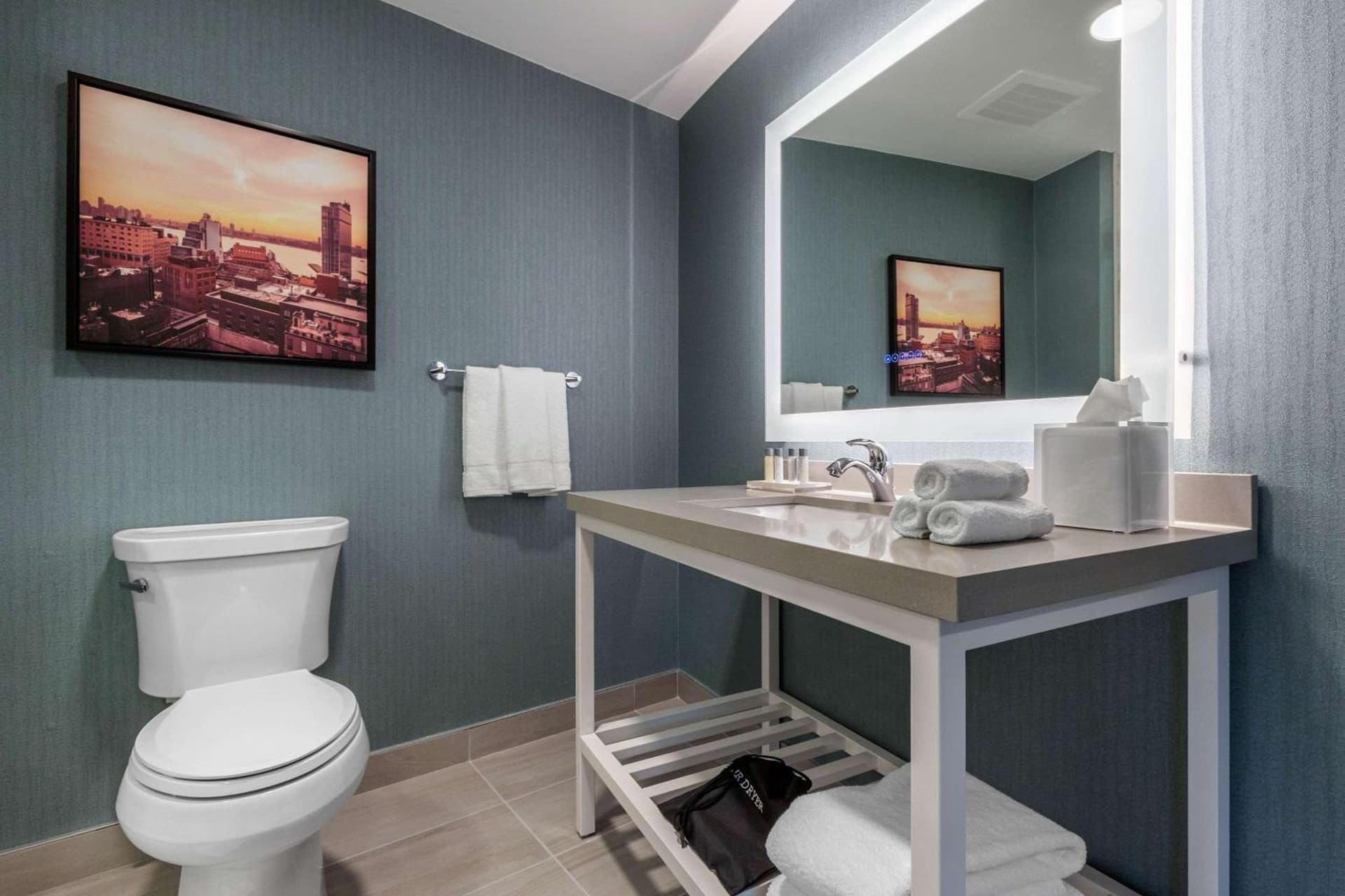 Cambria Hotel West Orange gallery photo in West Orange, NJ — image 27