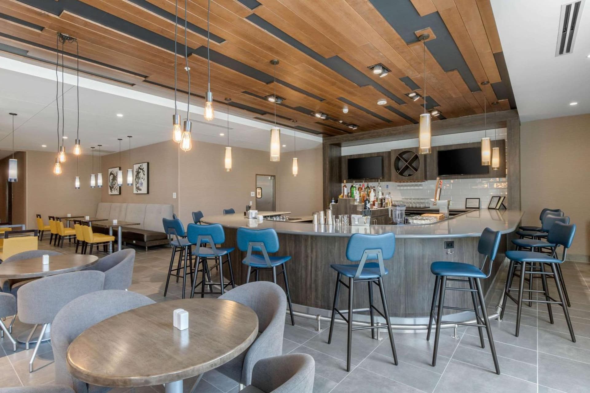 Cambria Hotel Mount Pleasant - Charleston gallery photo in Charleston, SC — image 25