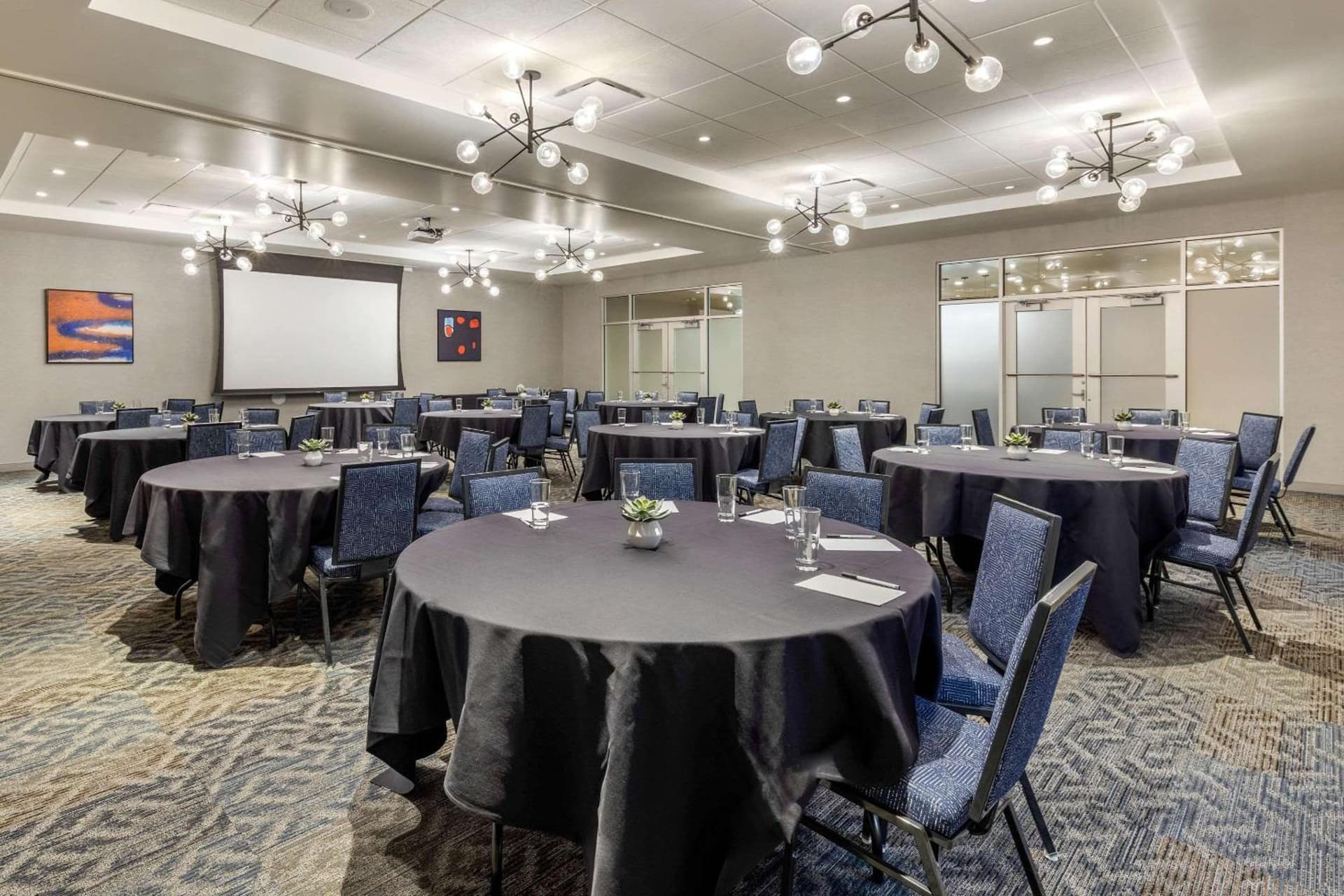 Cambria Hotel Milwaukee Downtown gallery photo in Milwaukee, WI — image 31