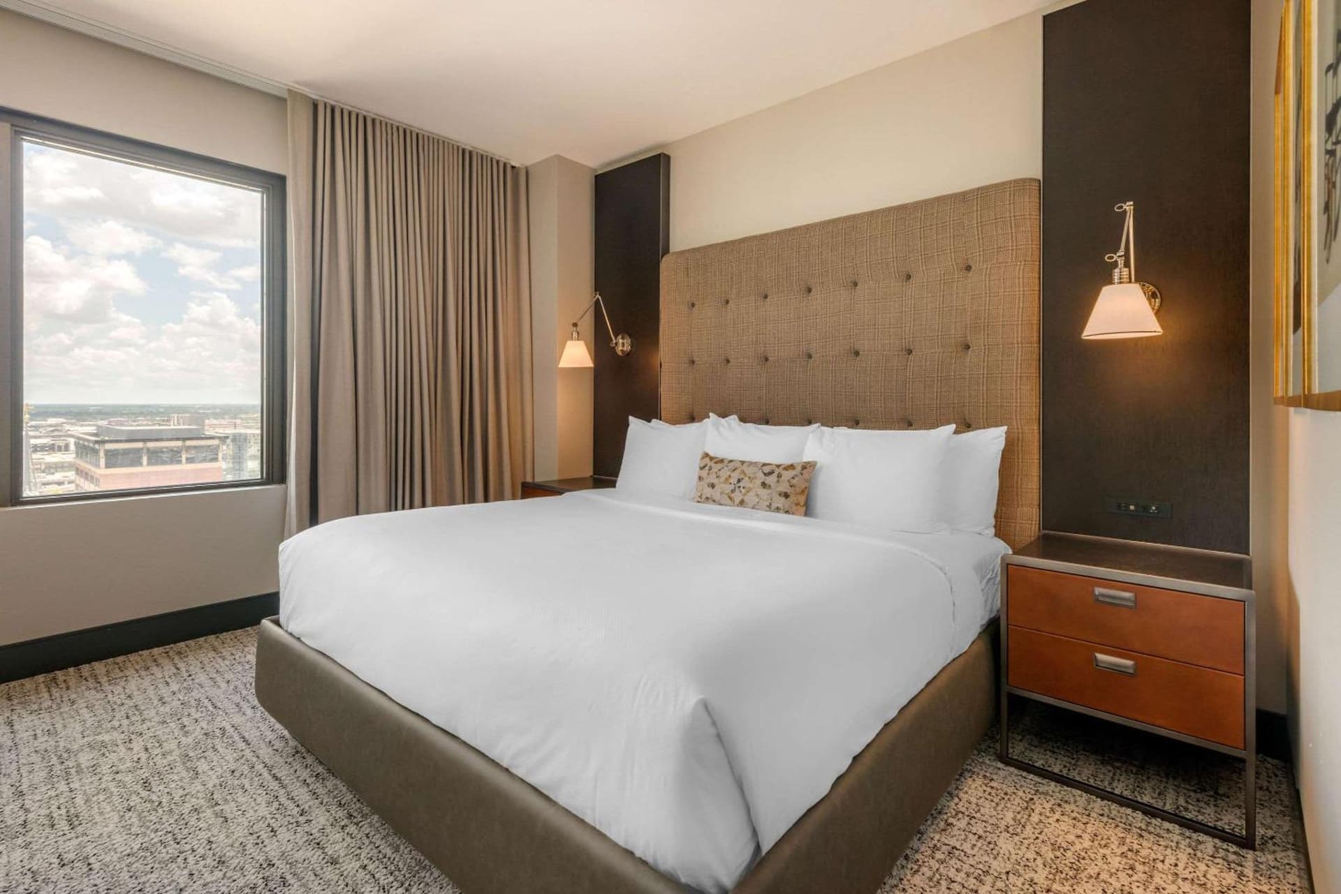 Cambria Hotel Houston Downtown Convention Center gallery photo in Houston, TX — image 38