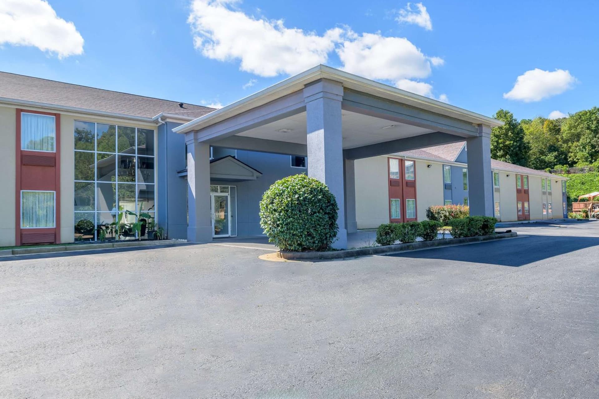 Motel 6 Dawsonville GA North GA Premium Outlets property views in Dawsonville, GA — gallery photo 3