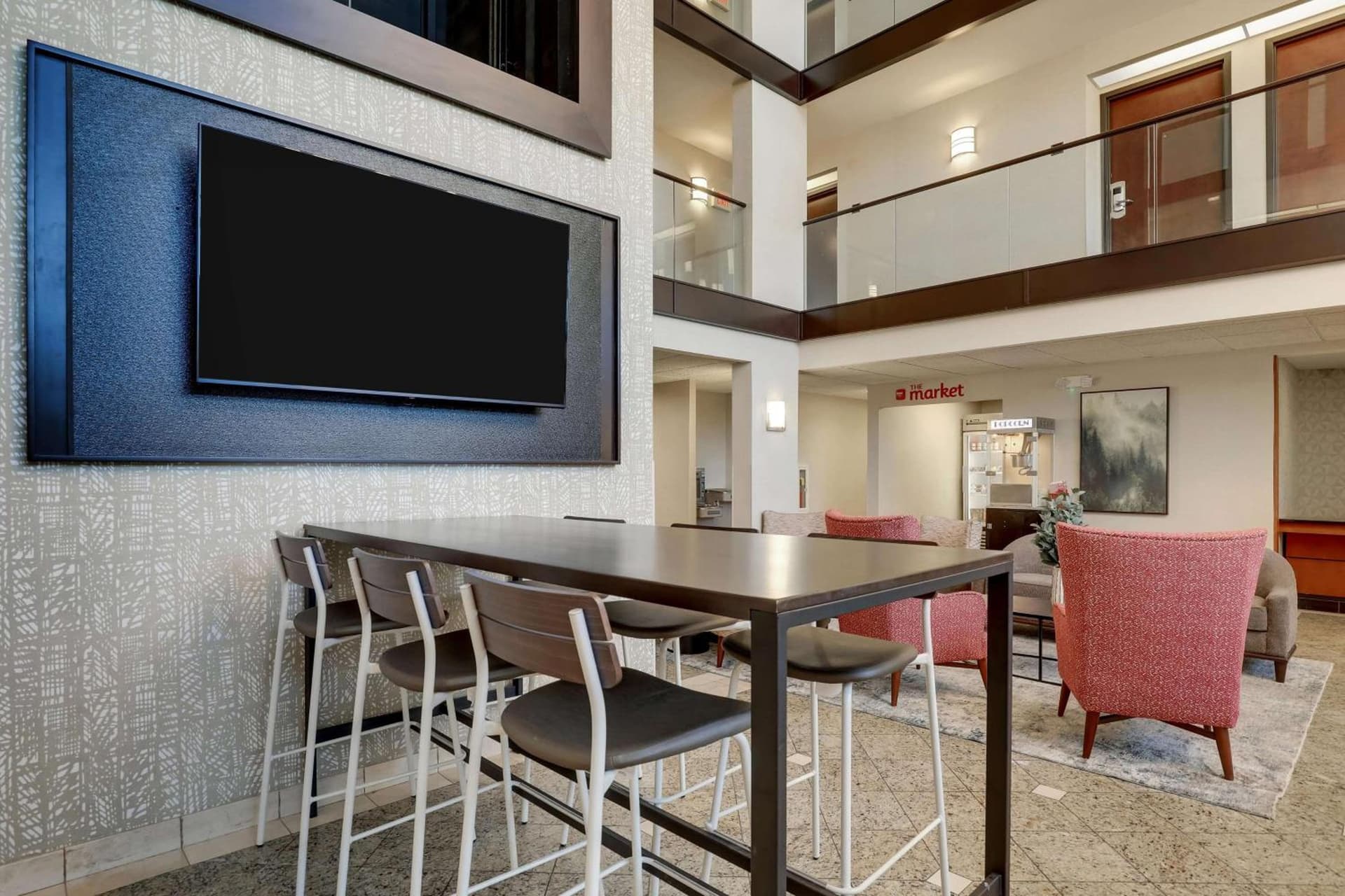 Drury Inn & Suites Charlotte University Place gallery photo in Charlotte, NC — image 9