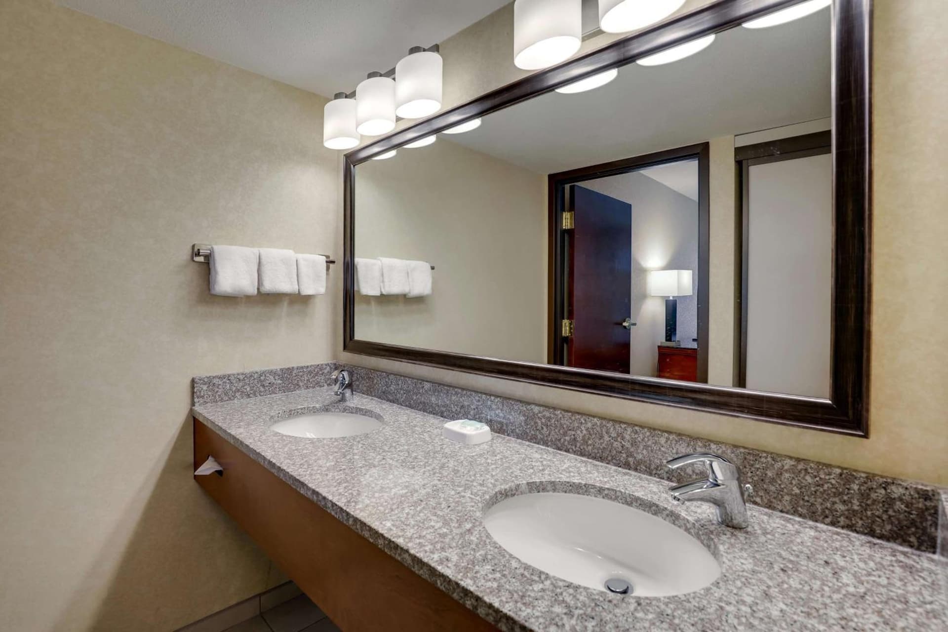 Drury Inn & Suites Charlotte University Place gallery photo in Charlotte, NC — image 35