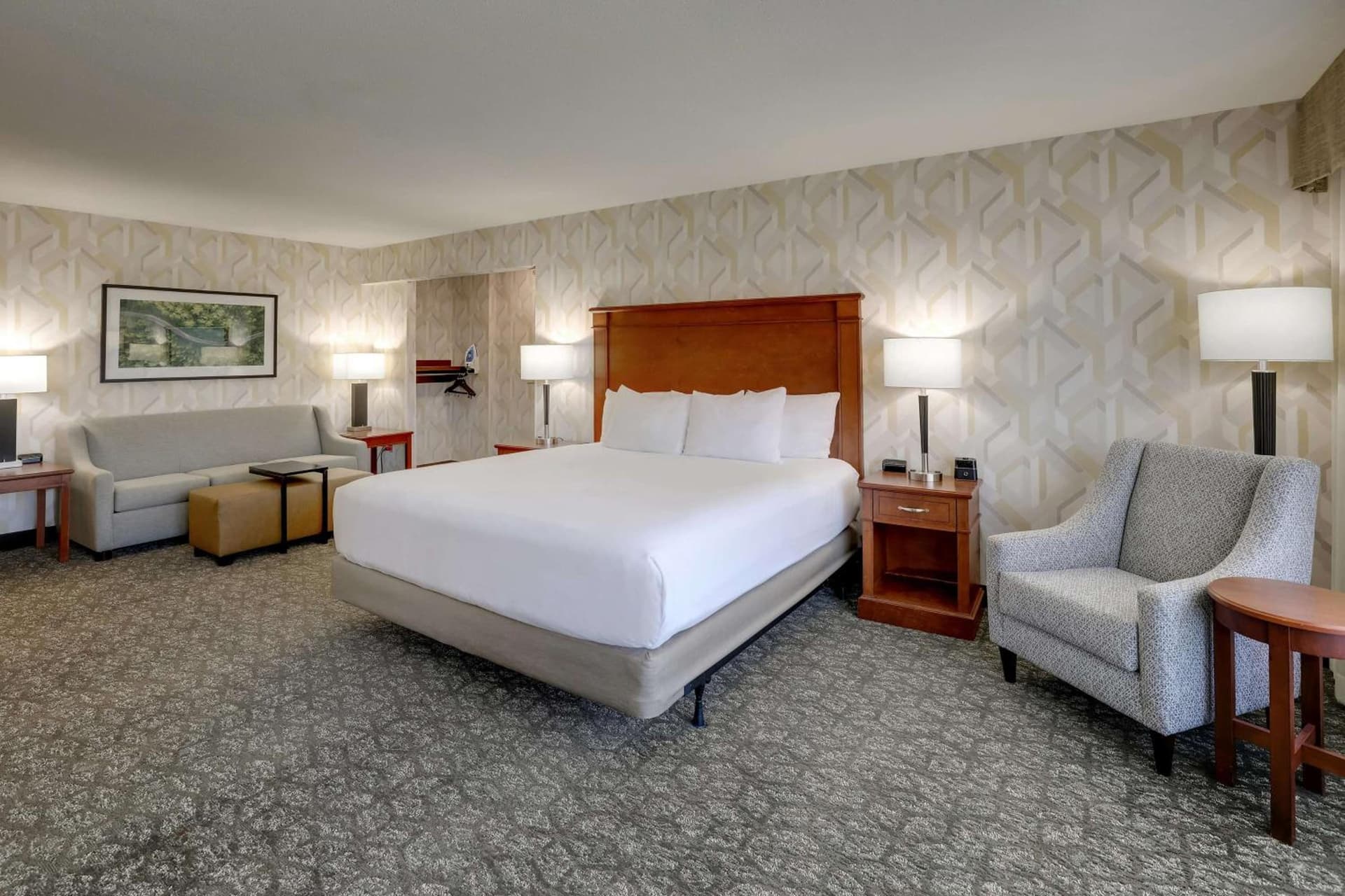 Drury Inn & Suites Charlotte University Place gallery photo in Charlotte, NC — image 7