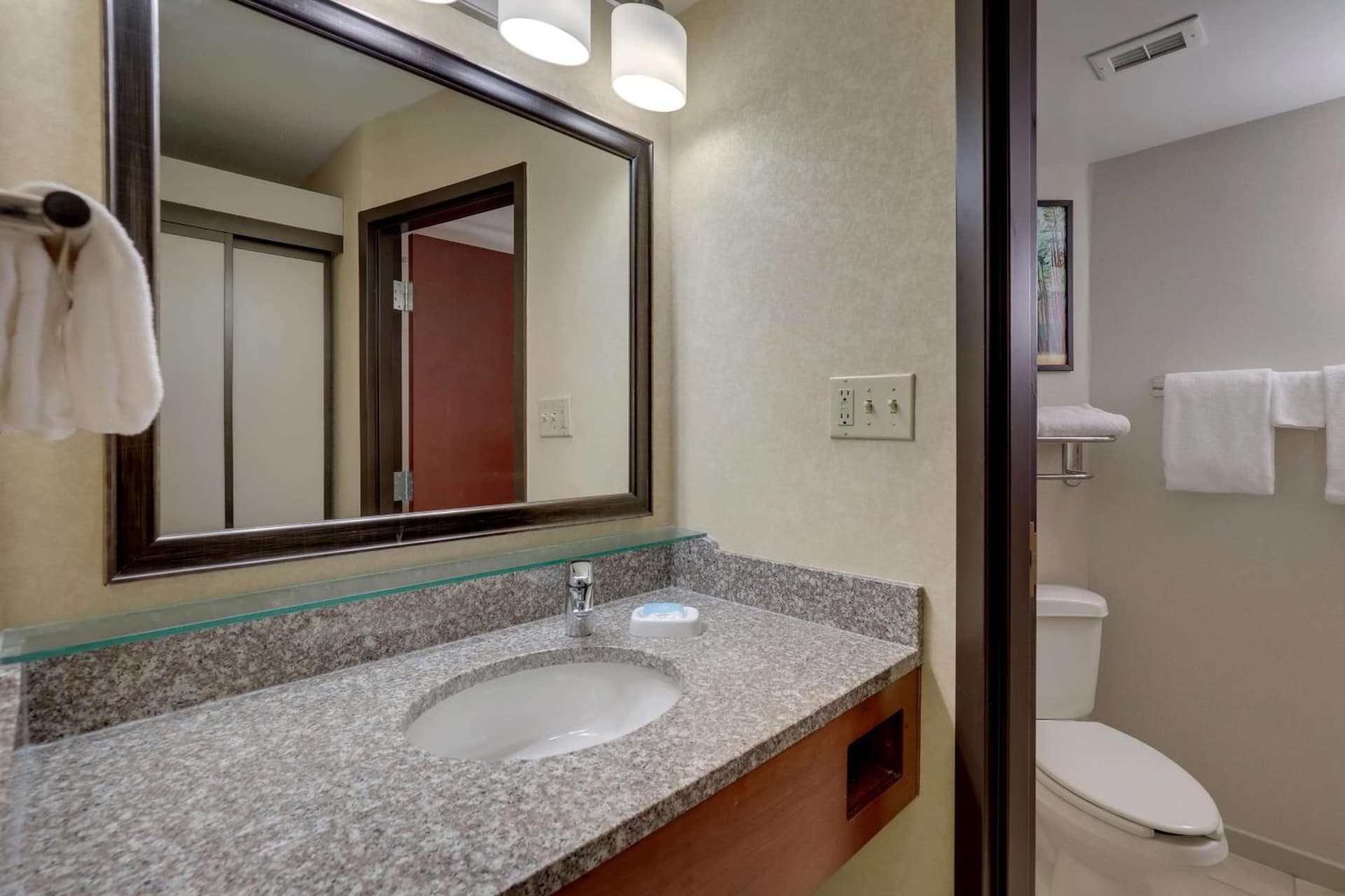 Drury Inn & Suites Charlotte University Place interior in Charlotte, NC — gallery photo 2