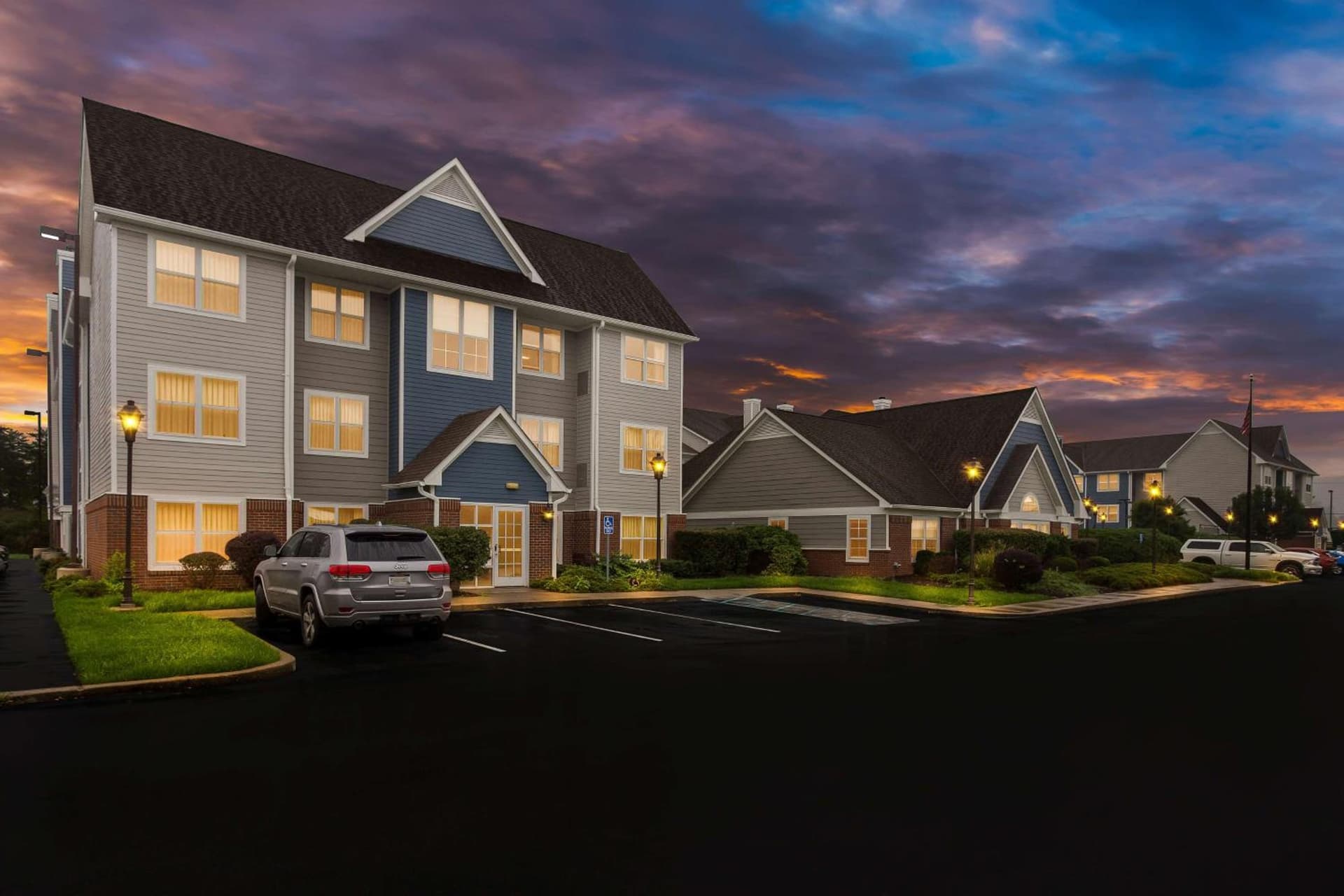 Sonesta ES Suites Charleston gallery photo in Charleston, WV — image 13