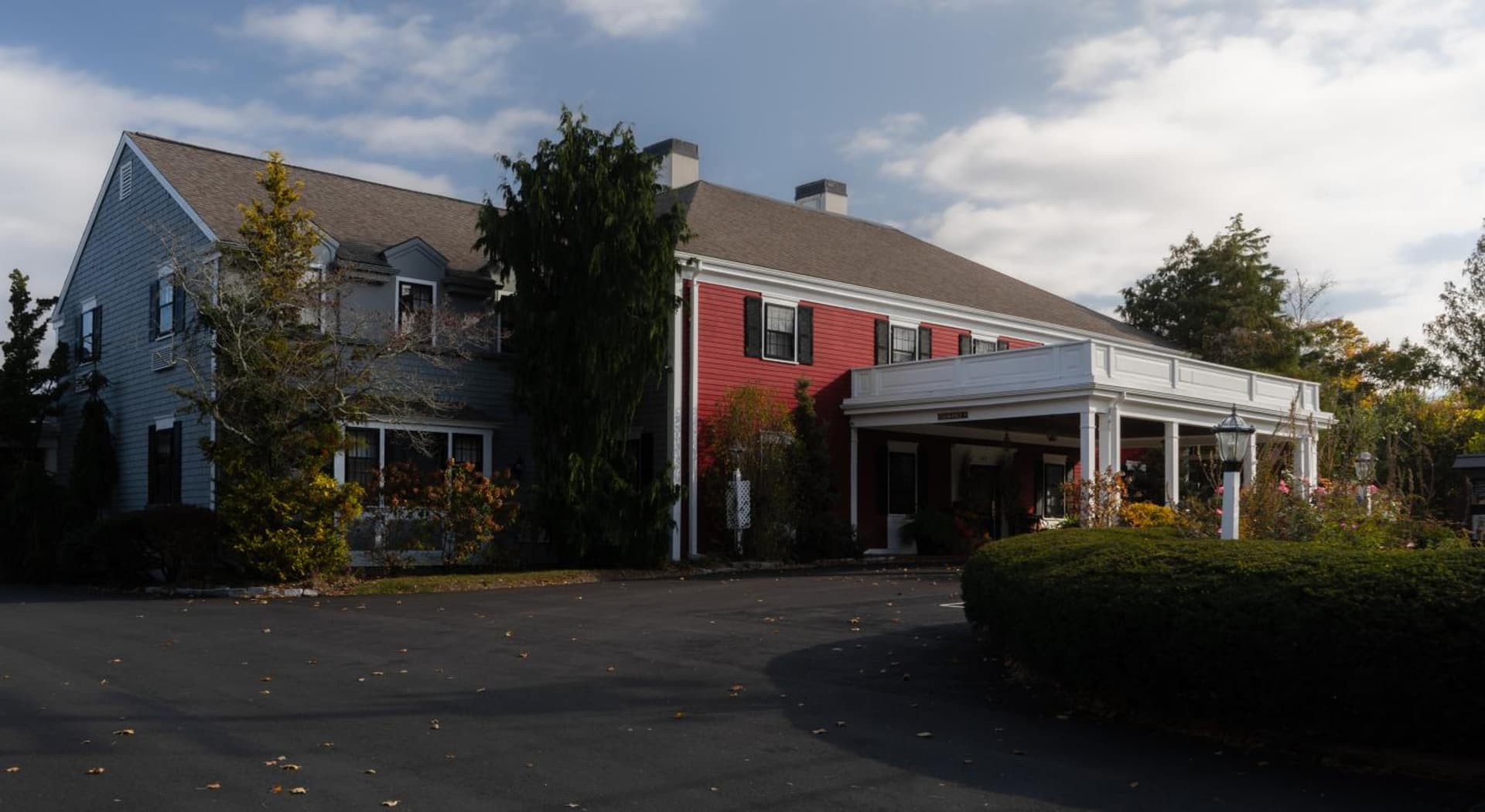 Dan'l Webster Inn and Spa — hotel in West Wareham, Massachusetts