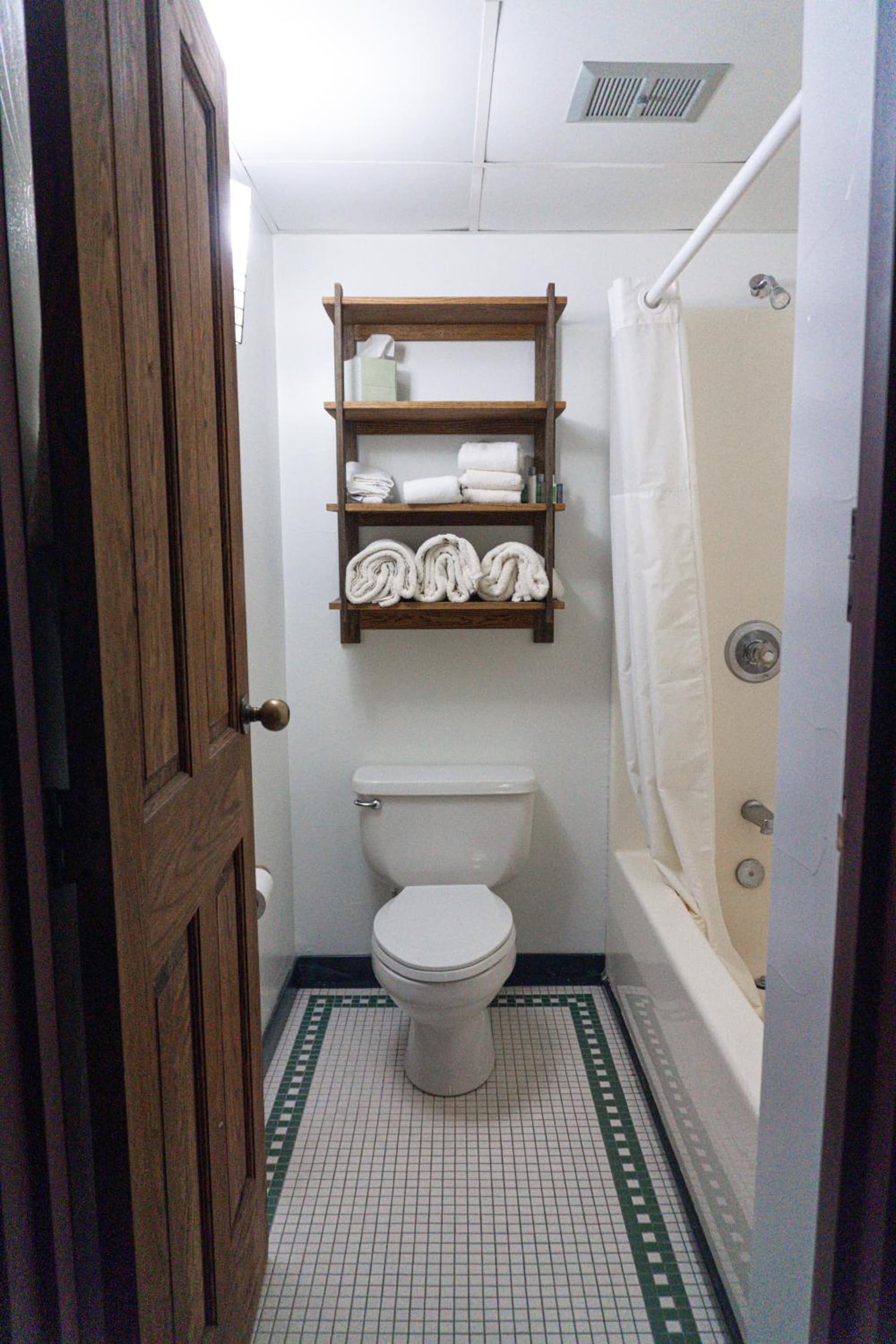 The Branch House & Suites By Gold Dust interior in Deadwood, SD — gallery photo 2