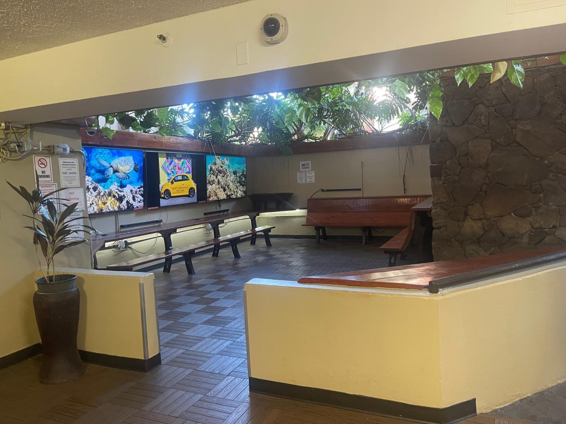 Diamond, Ocean, and Canal view Affordable Family House7person featured exterior or lobby in Honolulu, HI — similar hotel
