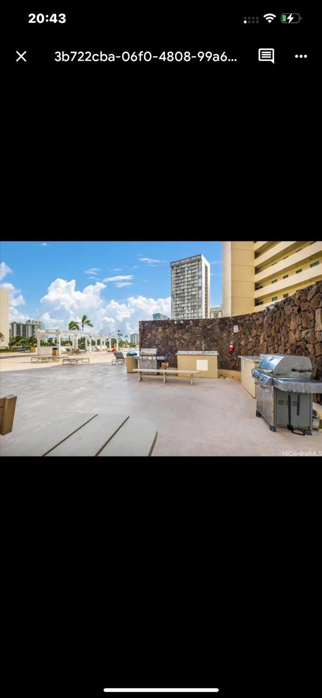 Diamond, Ocean, and Canal view Affordable Family House7person interior in Honolulu, HI — gallery photo 2