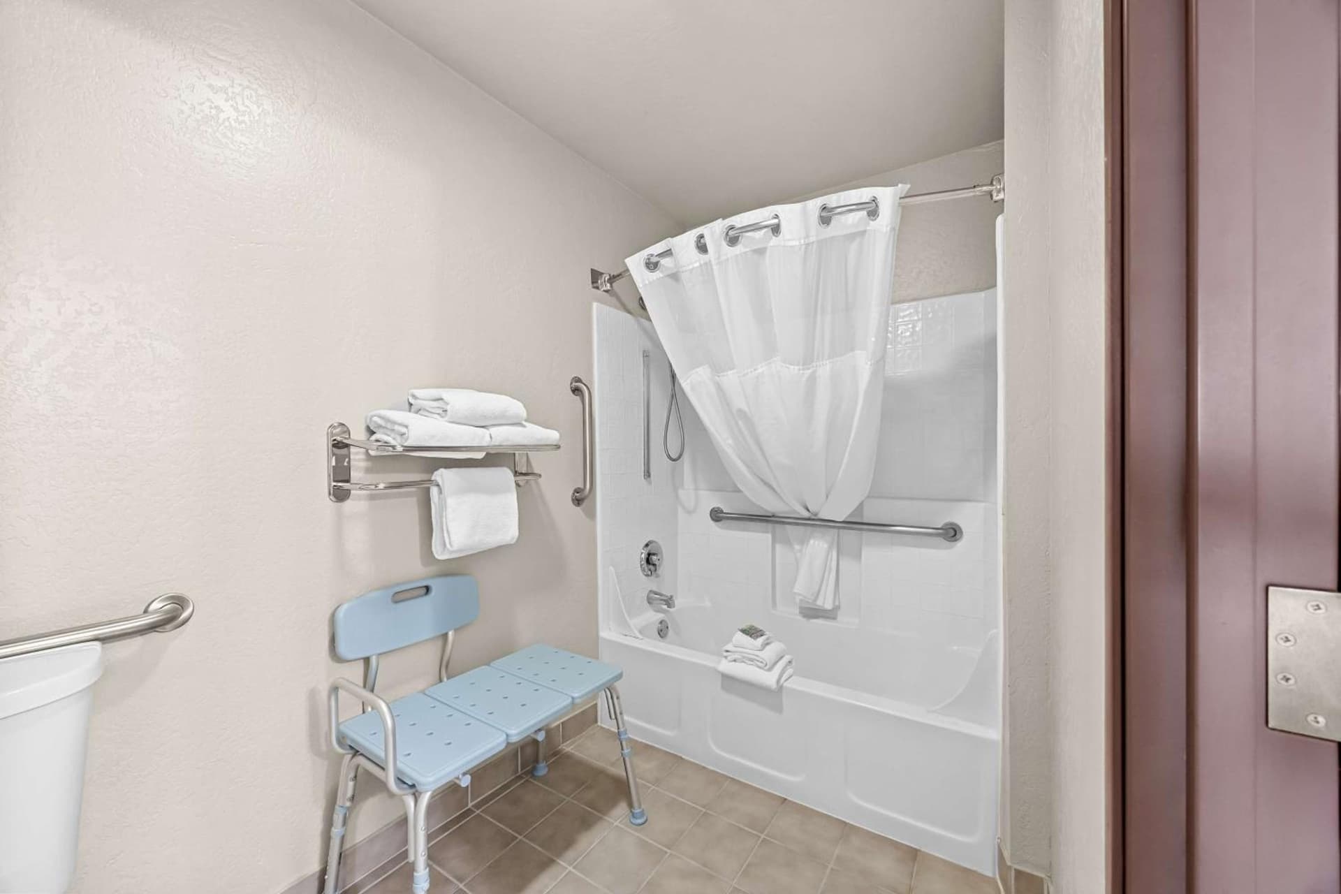 Best Western Inn at the Rogue gallery photo in Rogue River, OR — image 30