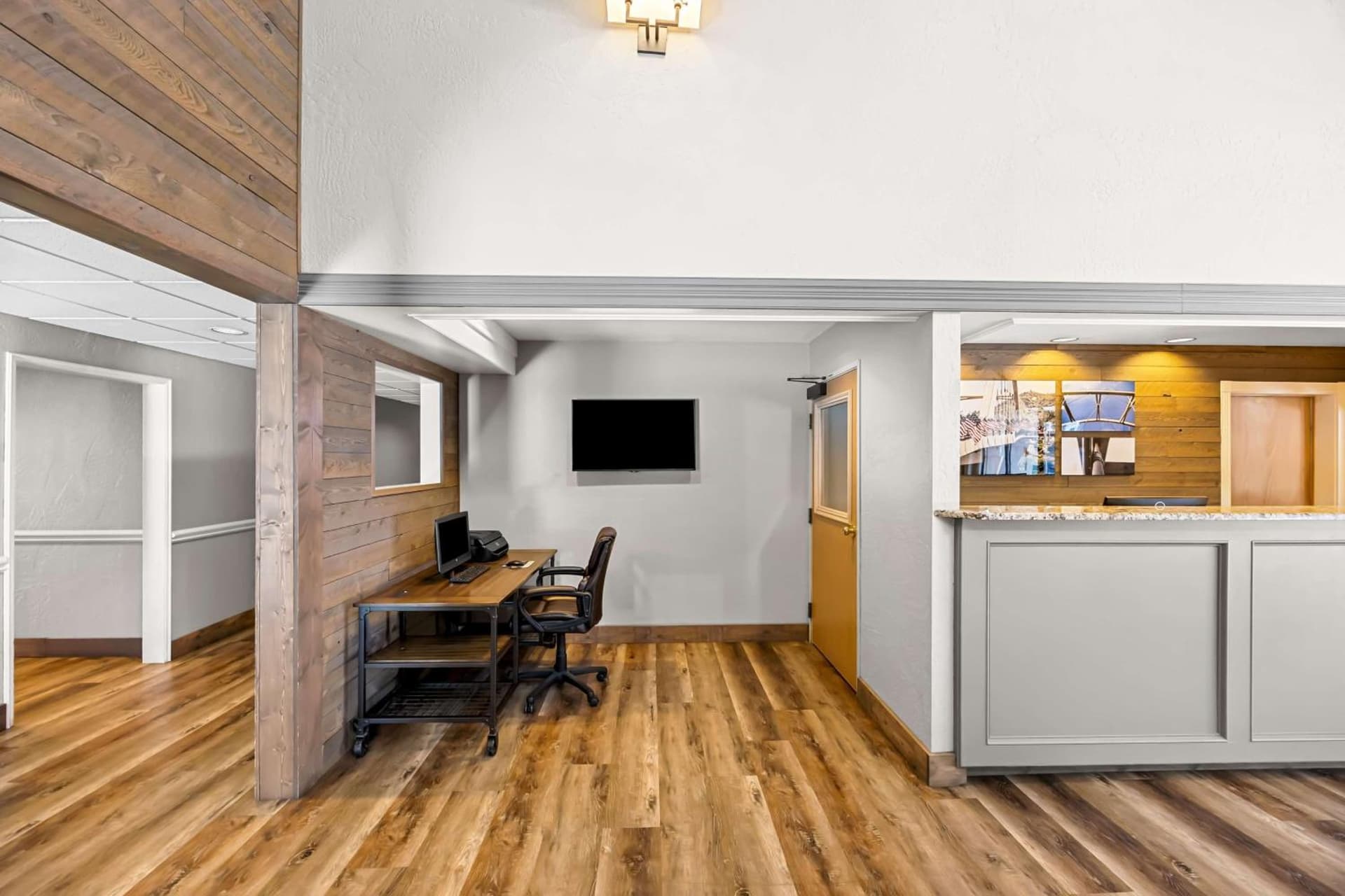 Best Western Inn at the Rogue gallery photo in Rogue River, OR — image 21