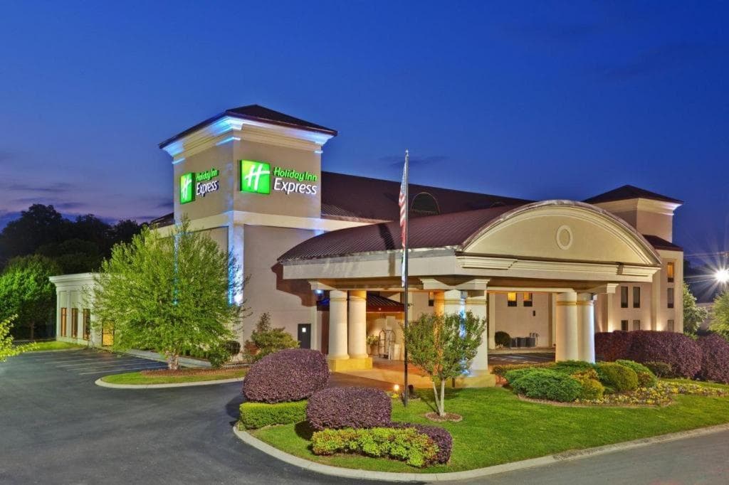 HOLIDAY INN EXPRESS RINGGOLD (CHATTANOOGA AREA) — hotel in Ringgold, Georgia