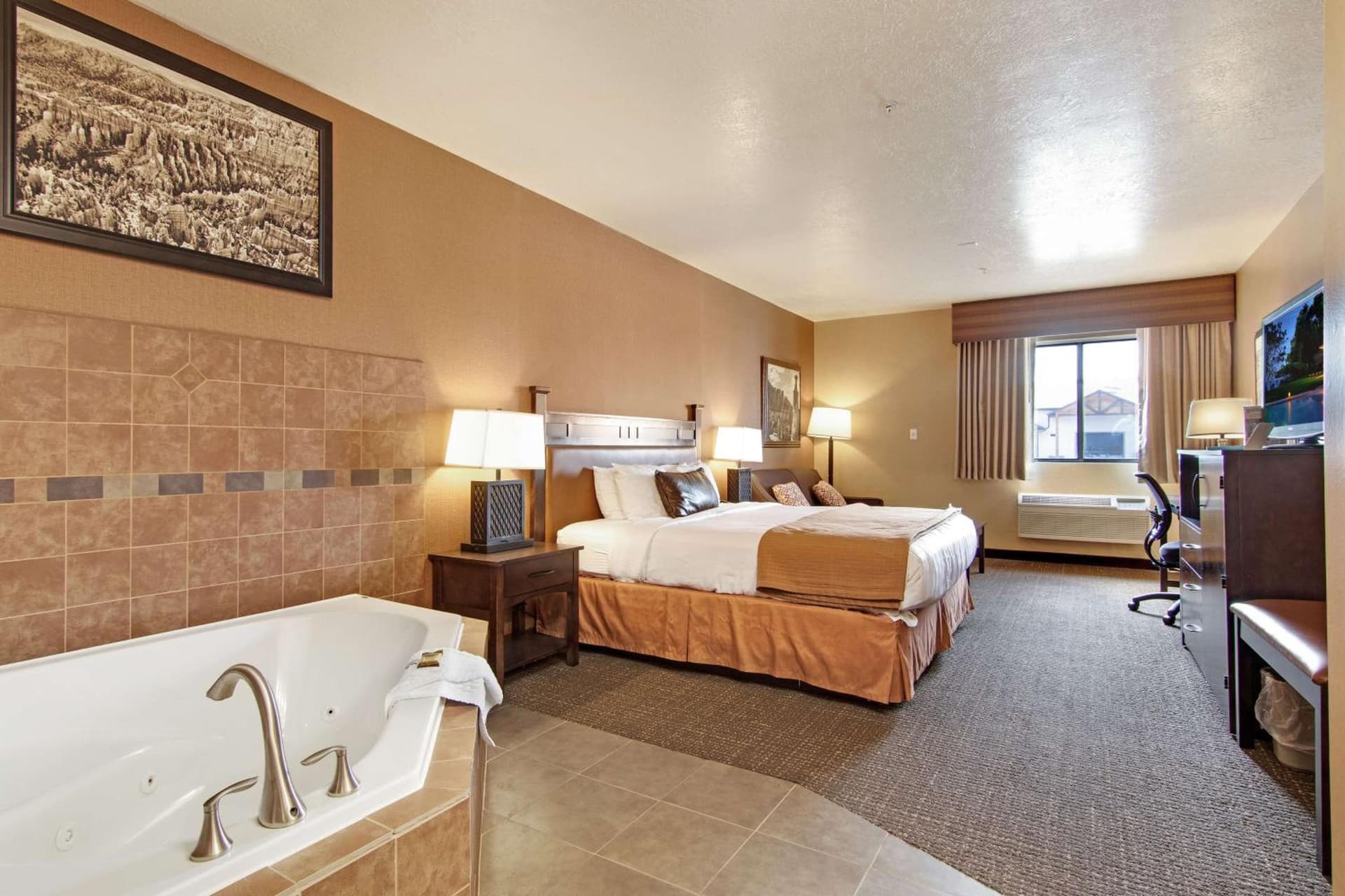 Best Western PLUS Ruby's Inn property views in Bryce Canyon, UT — gallery photo 3