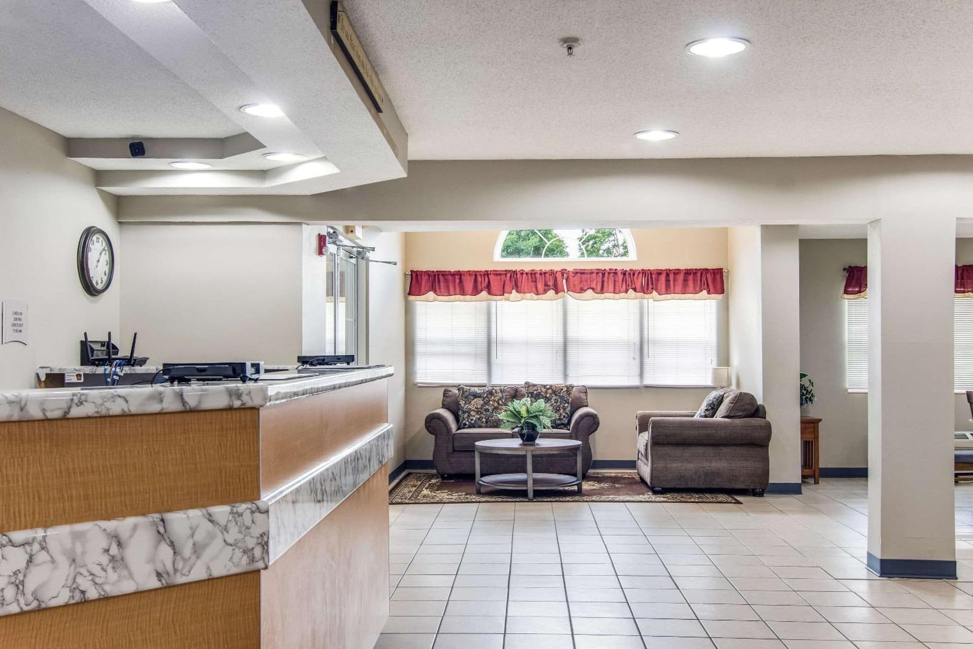 Quality Inn & Suites Grove City-Outlet Mall gallery photo in Grove City, PA — image 20