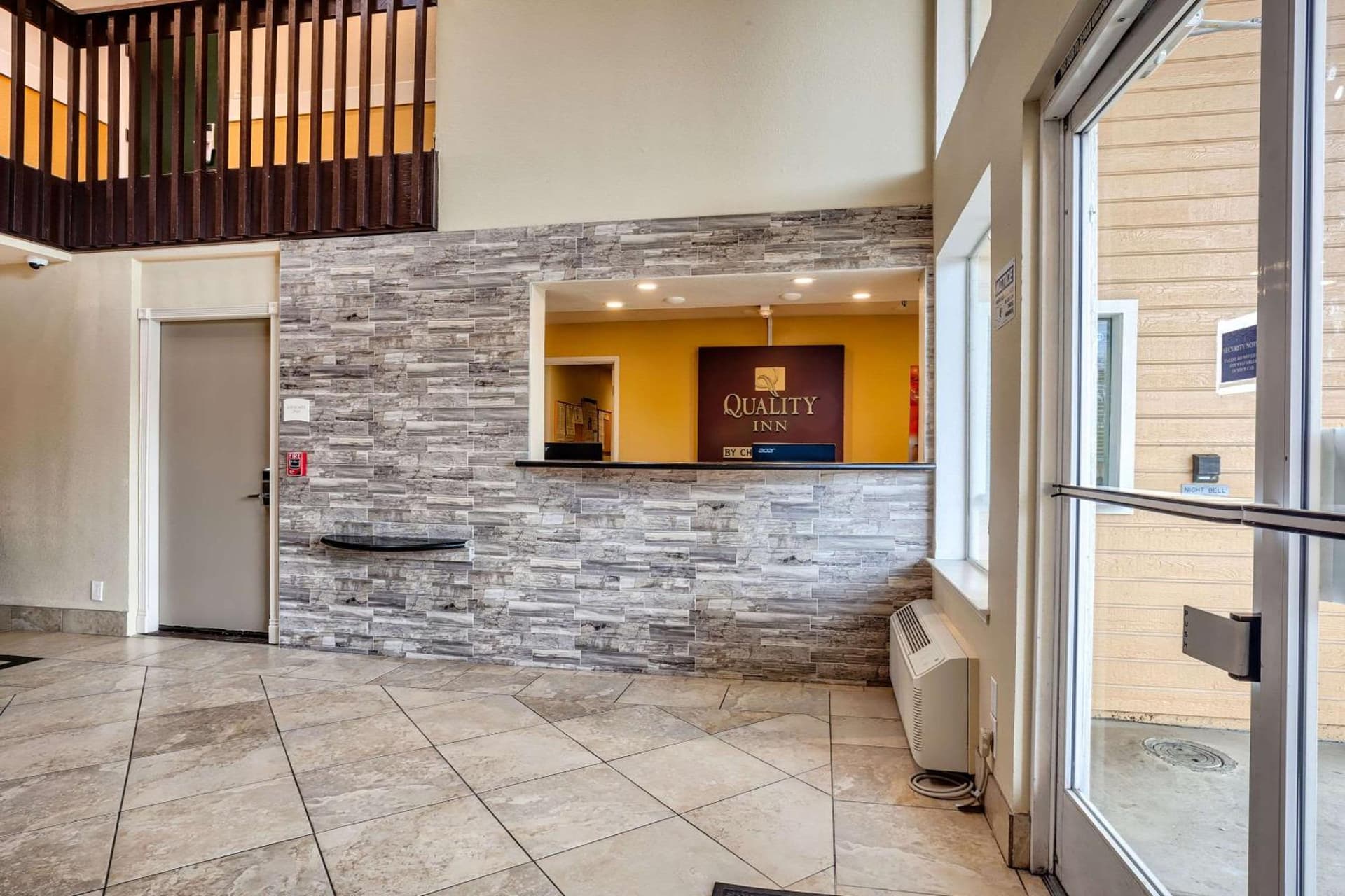 Quality Inn near Six Flags Discovery Kingdom-Napa Valley gallery photo in Vallejo, CA — image 5
