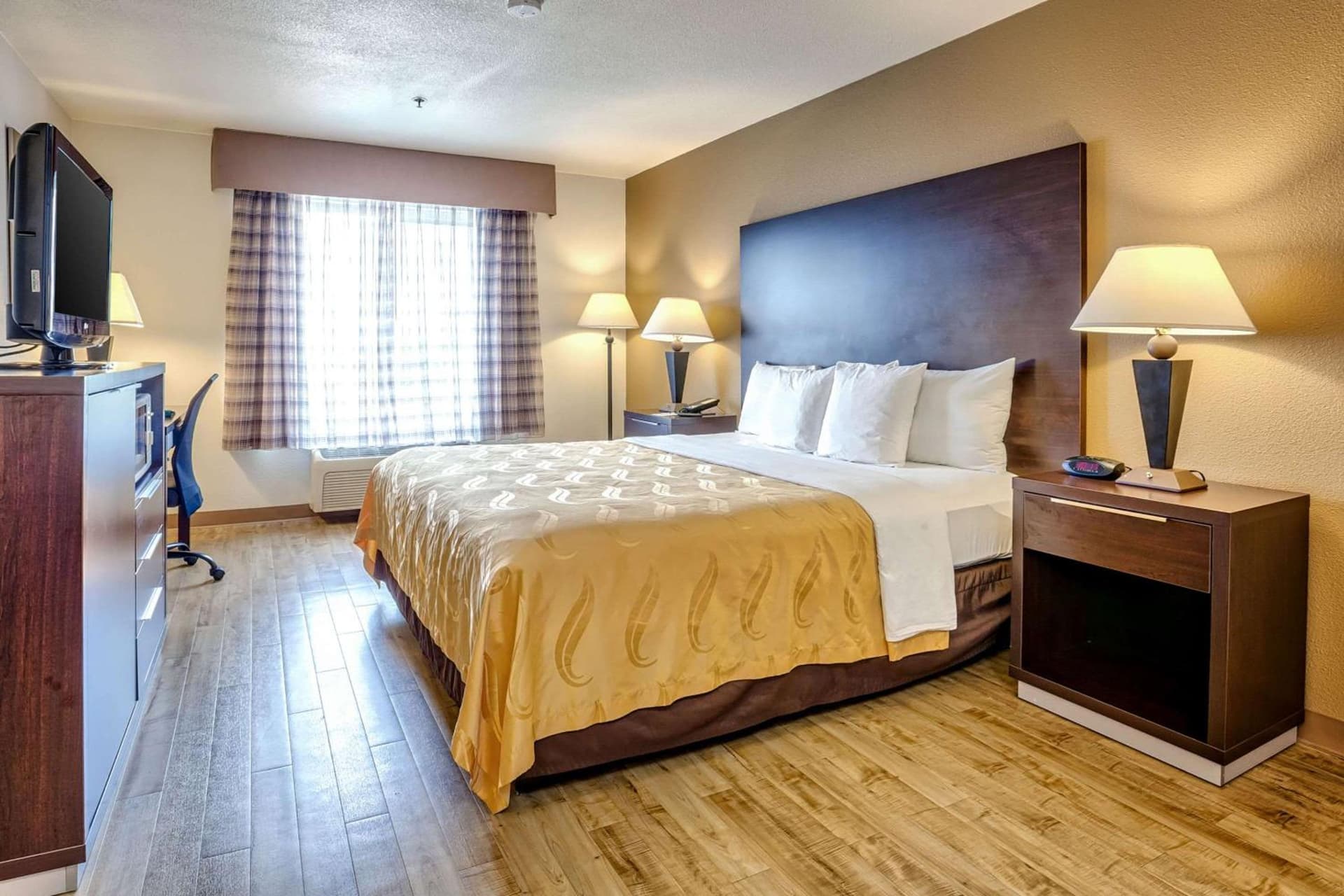 Quality Inn near Six Flags Discovery Kingdom-Napa Valley gallery photo in Vallejo, CA — image 13