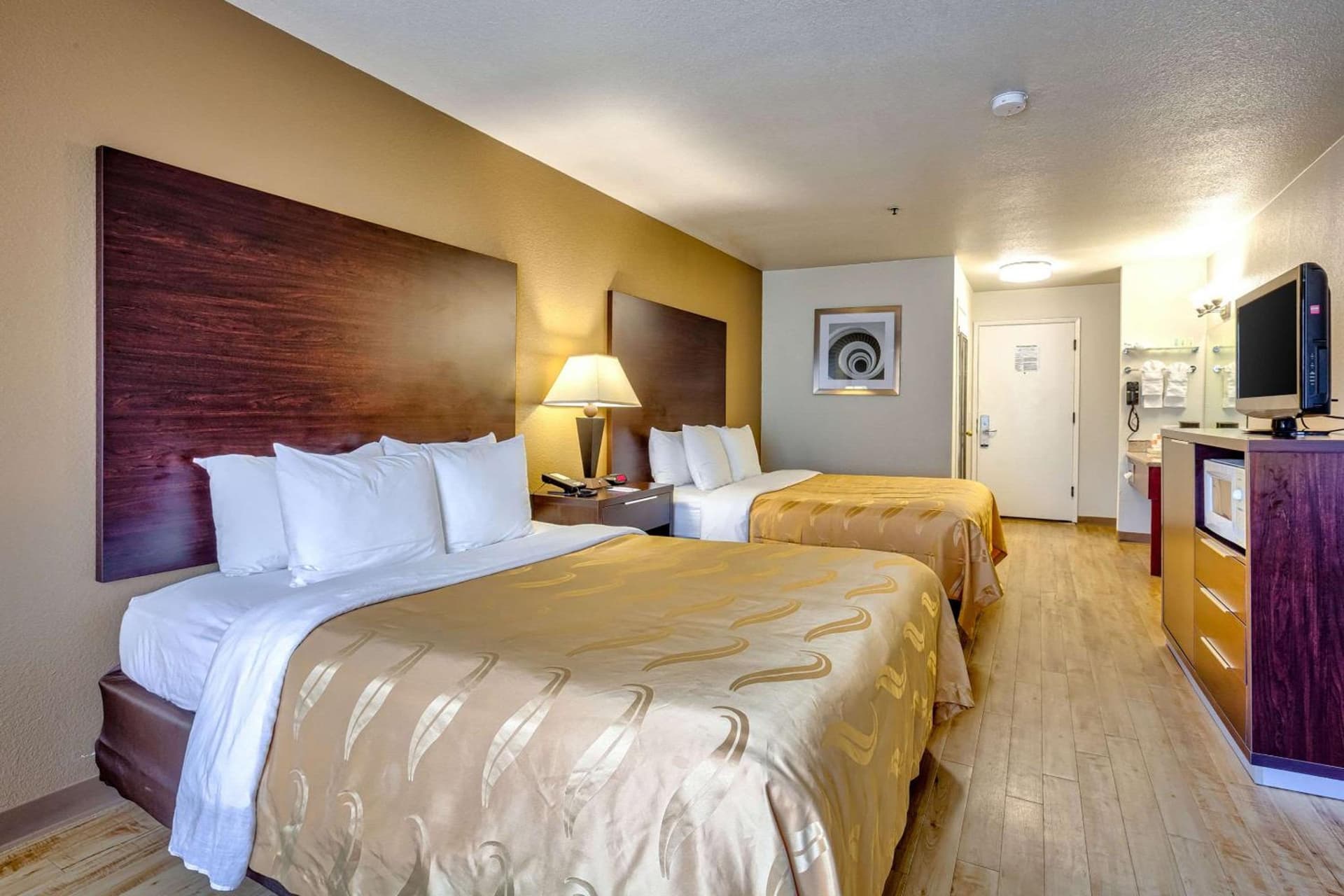 Quality Inn near Six Flags Discovery Kingdom-Napa Valley gallery photo in Vallejo, CA — image 24
