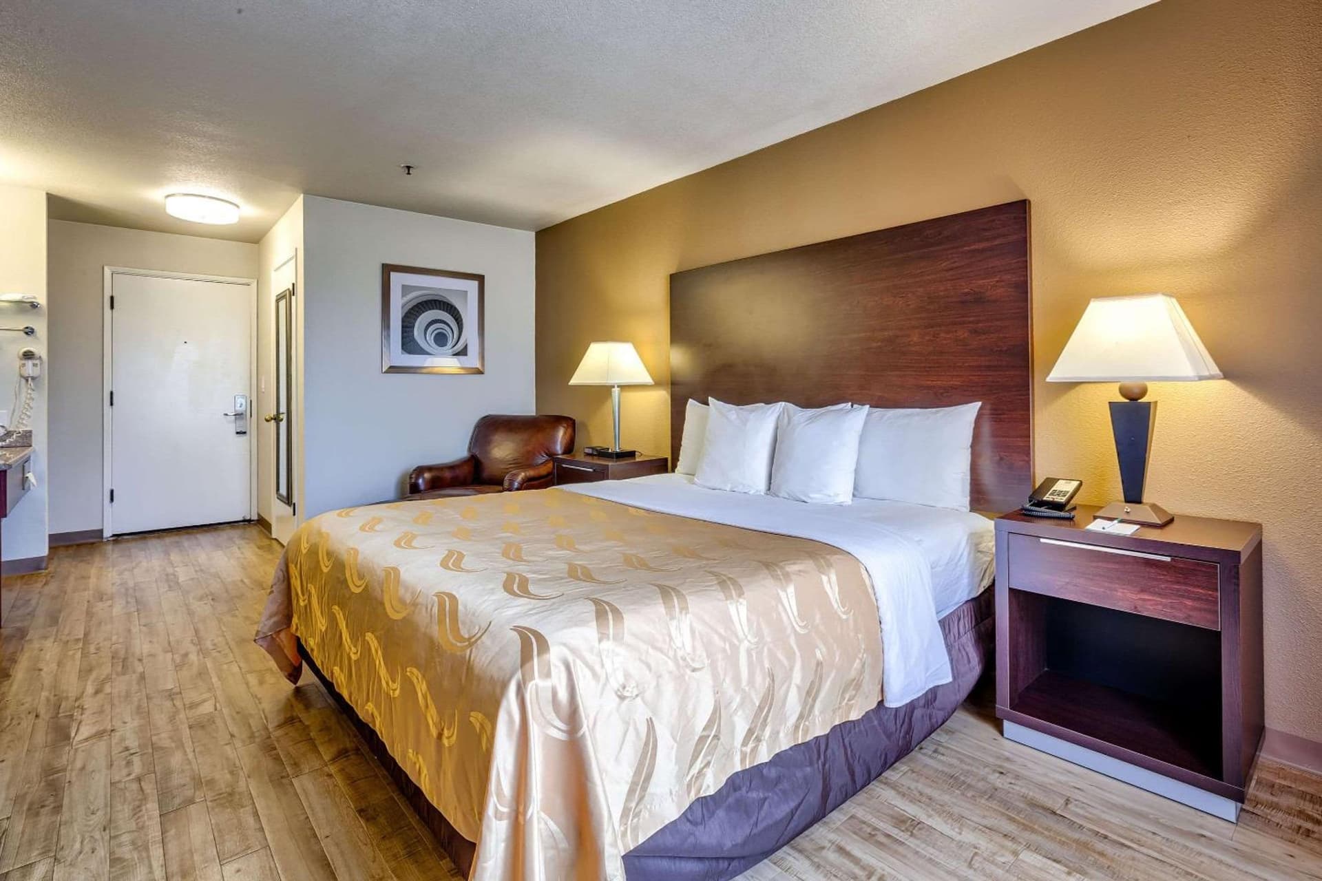 Quality Inn near Six Flags Discovery Kingdom-Napa Valley gallery photo in Vallejo, CA — image 18