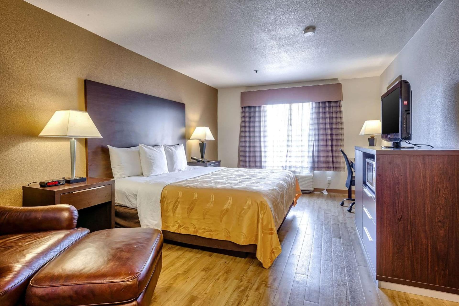 Quality Inn near Six Flags Discovery Kingdom-Napa Valley gallery photo in Vallejo, CA — image 28