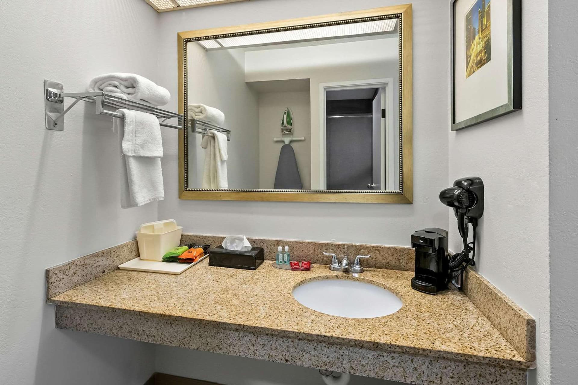 Quality Inn & Suites Fayetteville I-95 gallery photo in Fayetteville, NC — image 15