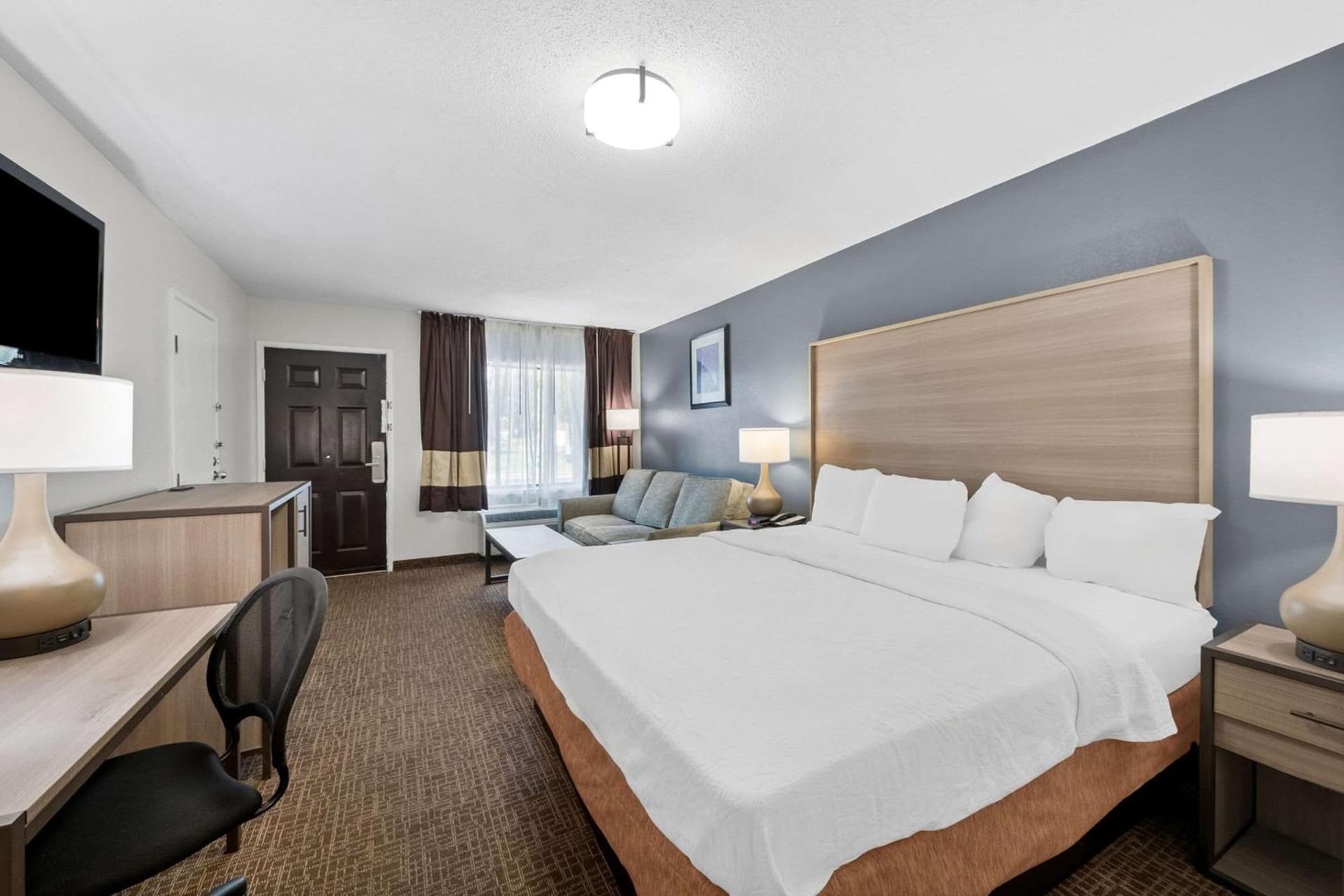 Quality Inn & Suites Fayetteville I-95 gallery photo in Fayetteville, NC — image 70
