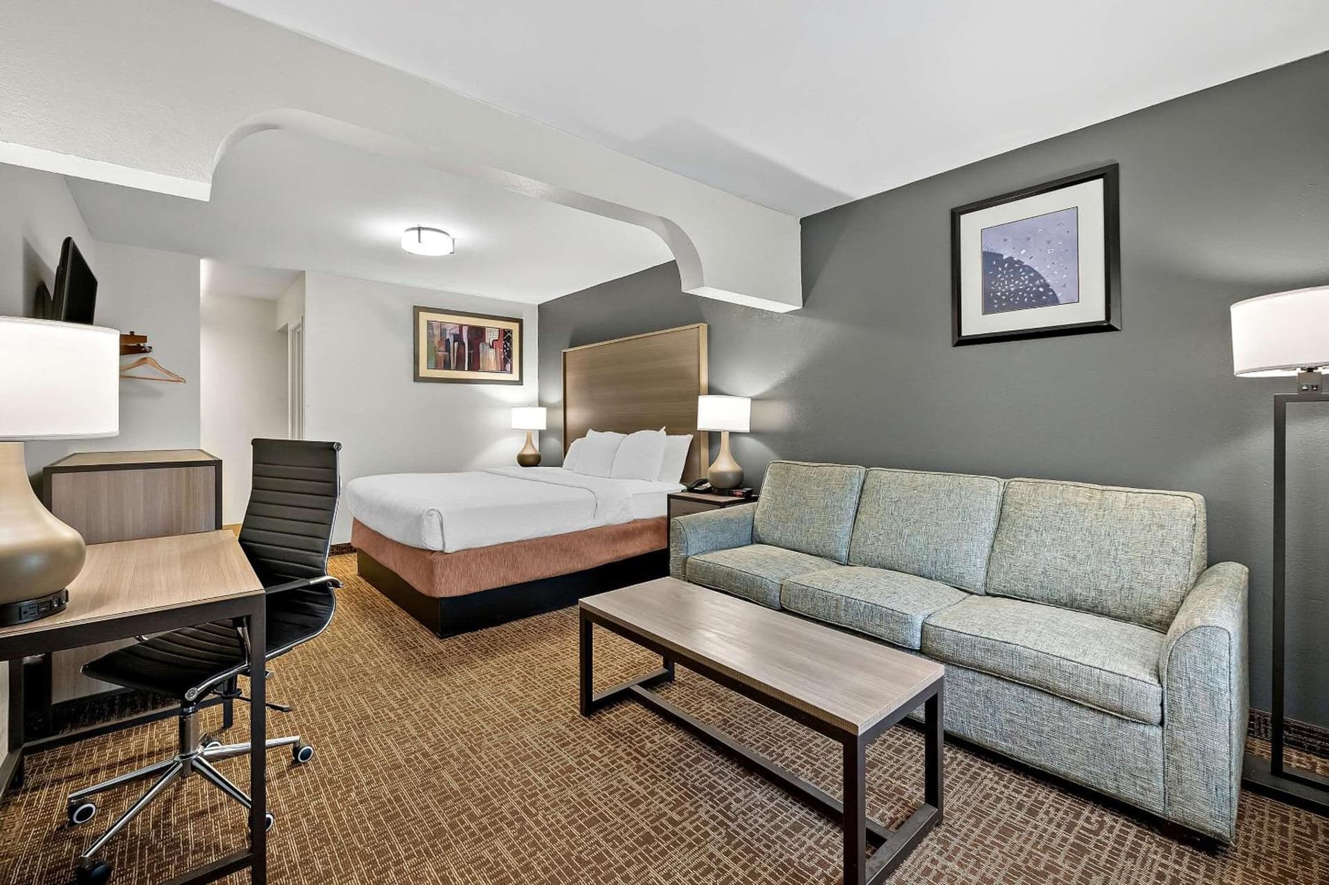 Quality Inn & Suites Fayetteville I-95 gallery photo in Fayetteville, NC — image 72