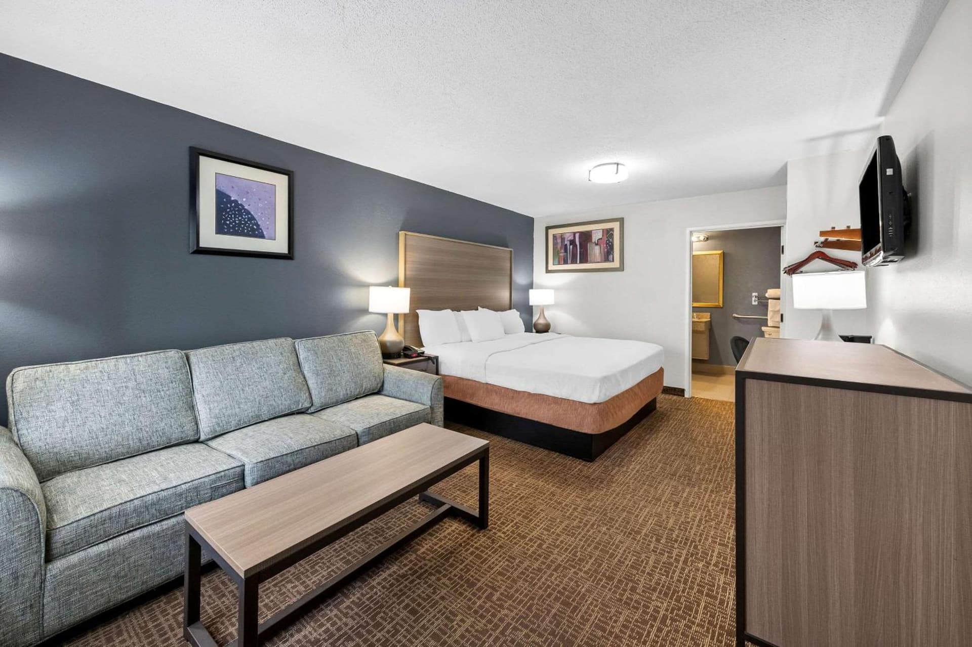 Quality Inn & Suites Fayetteville I-95 gallery photo in Fayetteville, NC — image 43