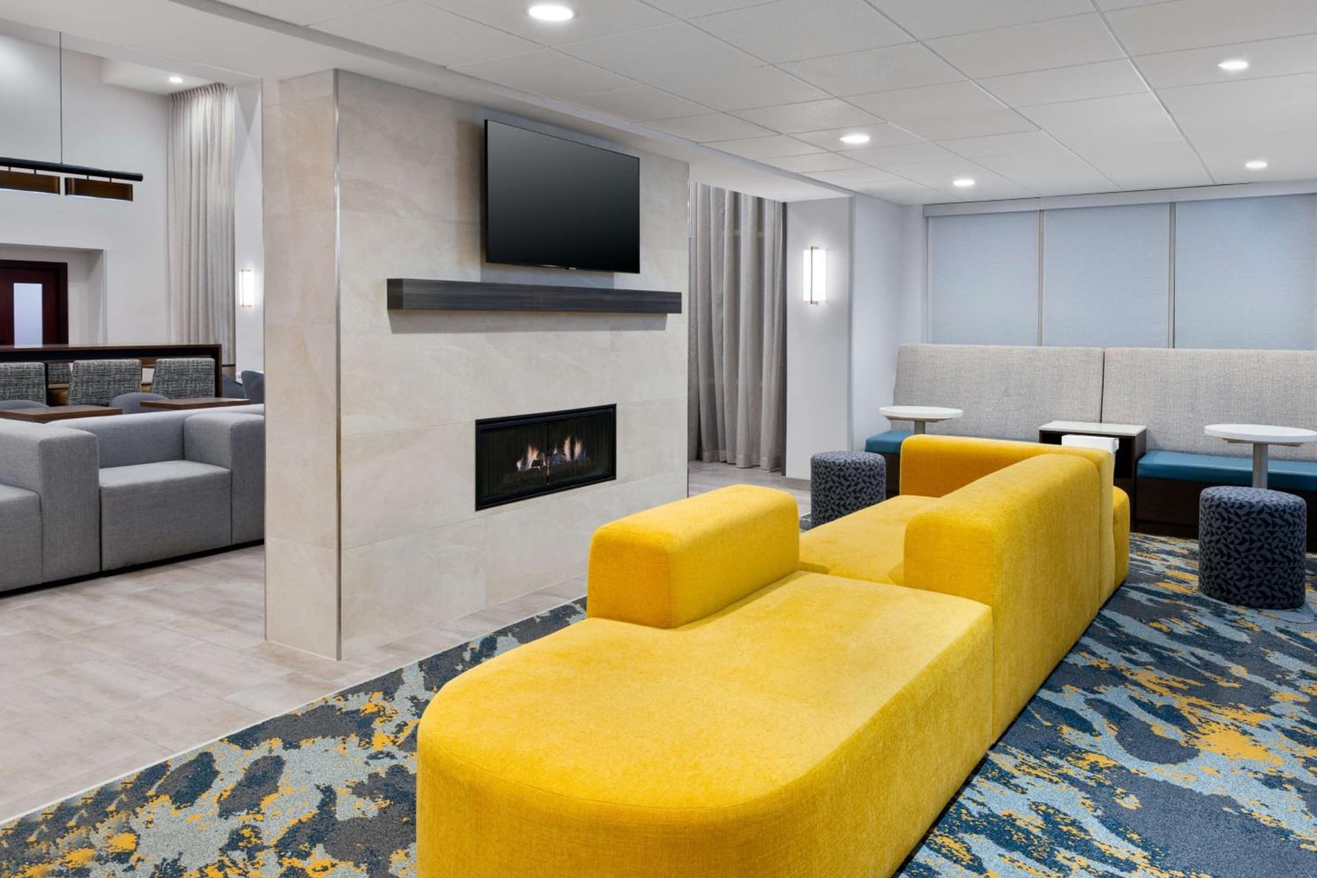 Hampton Inn & Suites Cleveland-Beachwood gallery photo in Beachwood, OH — image 36