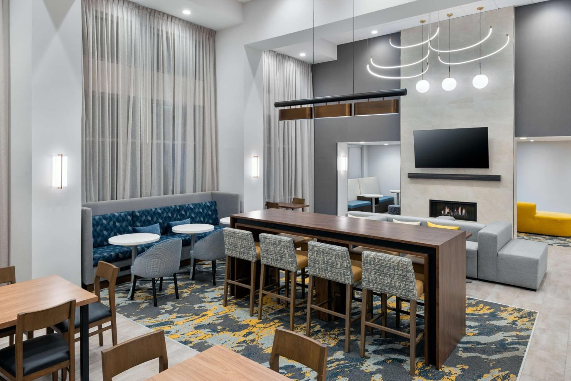 Hampton Inn & Suites Cleveland-Beachwood gallery photo in Beachwood, OH — image 19