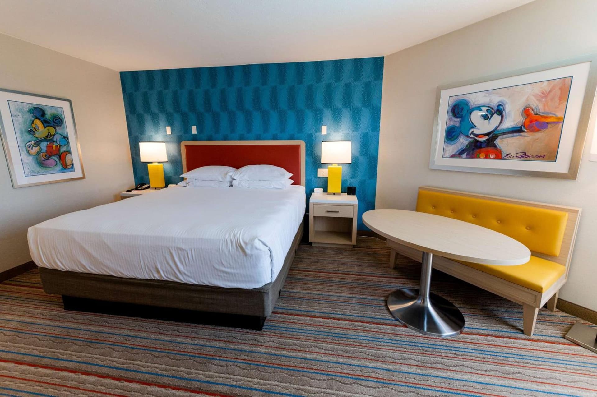 Howard Johnson by Wyndham Anaheim Hotel and Water Playground gallery photo in Anaheim, CA — image 23