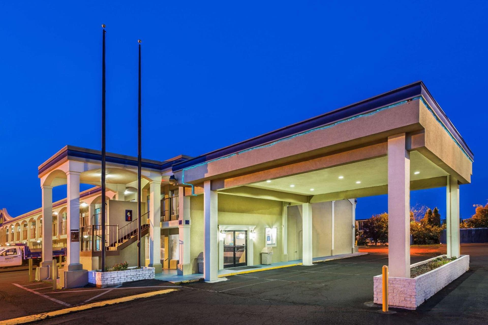 Days Inn by Wyndham Ashland property views in Ashland, VA — gallery photo 3