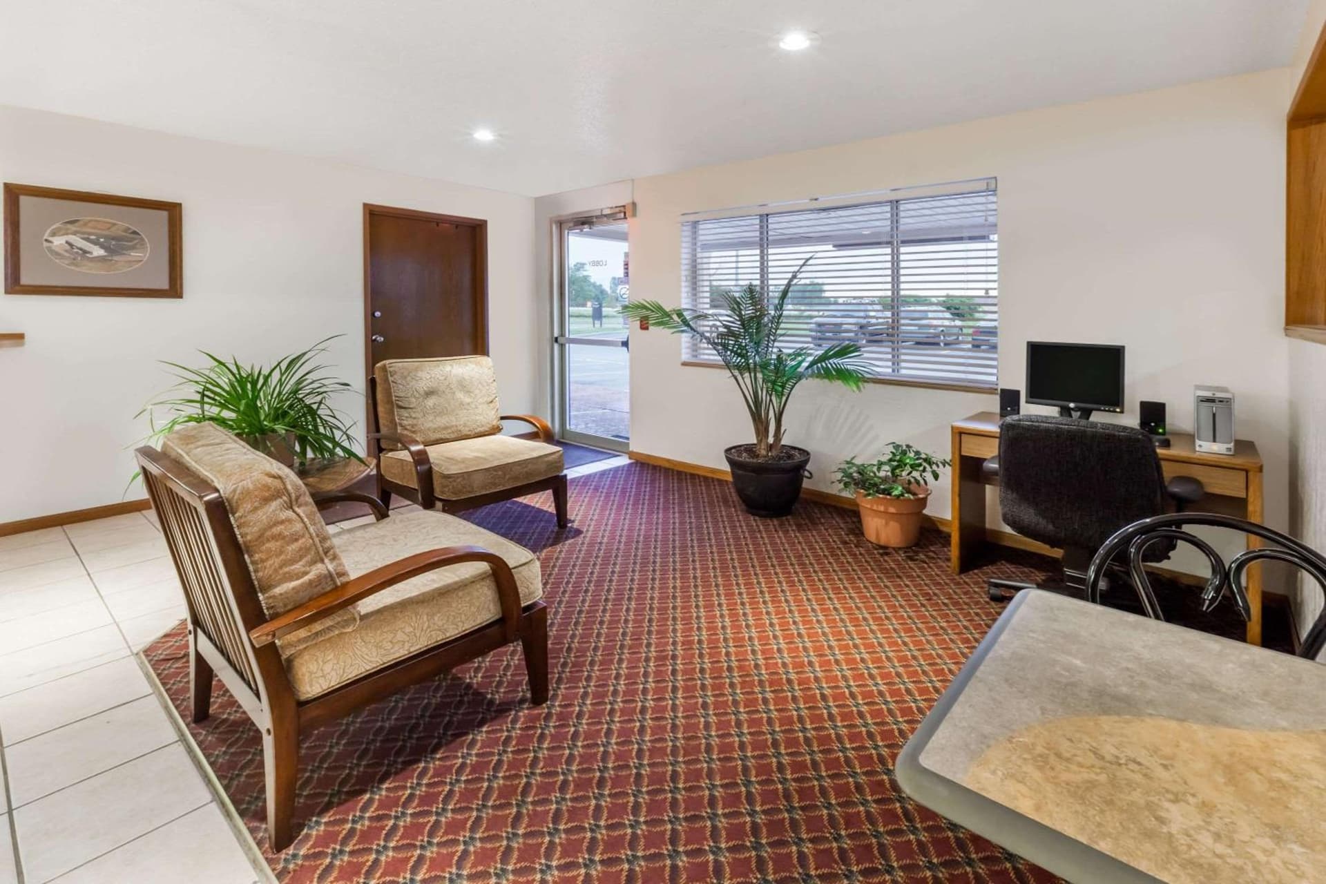 Super 8 by Wyndham Ionia MI property views in Ionia, MI — gallery photo 3