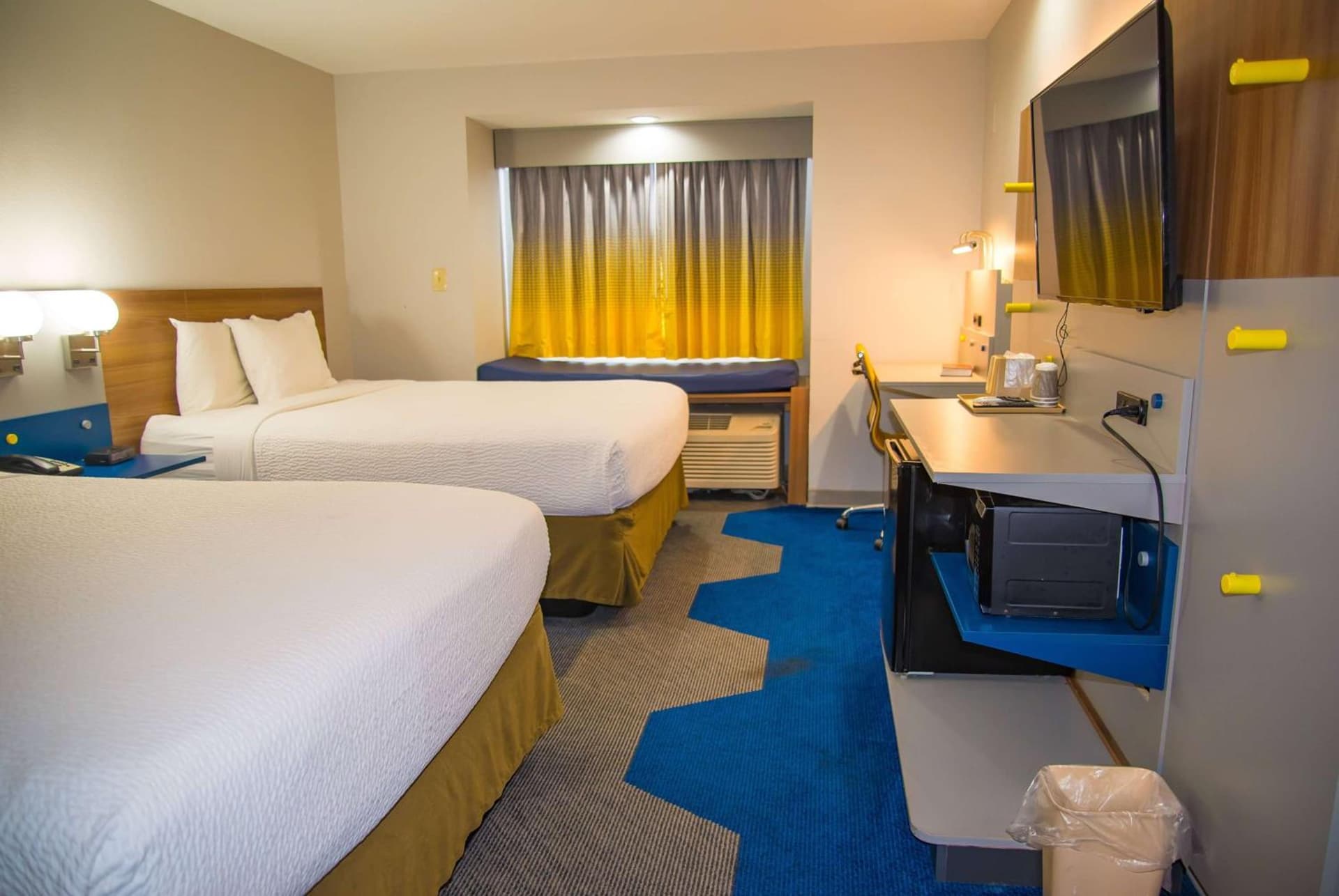 Microtel Inn & Suites by Wyndham Daphne interior in Daphne, AL — gallery photo 2