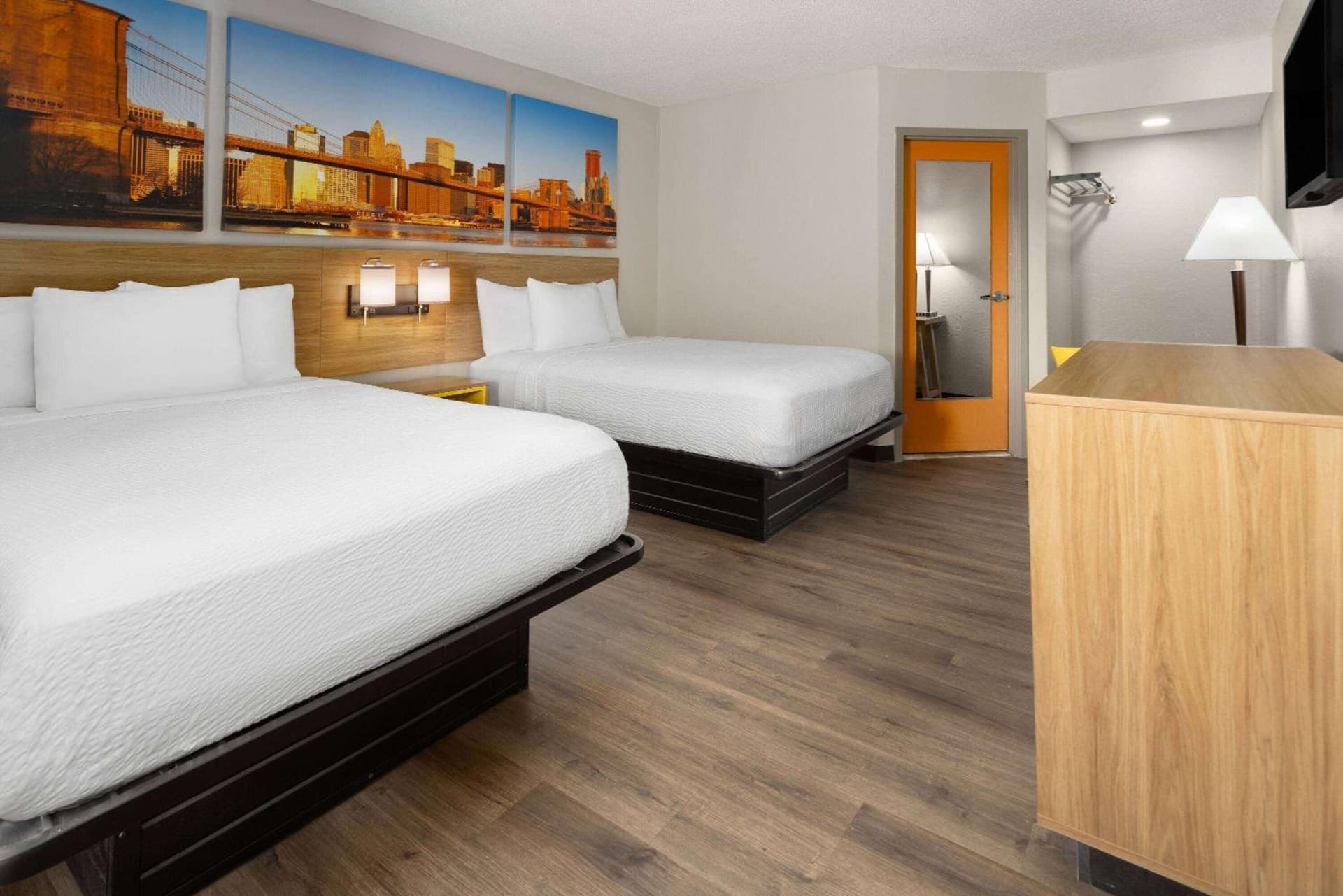 Days Inn & Suites by Wyndham Albany gallery photo in Albany, NY — image 14